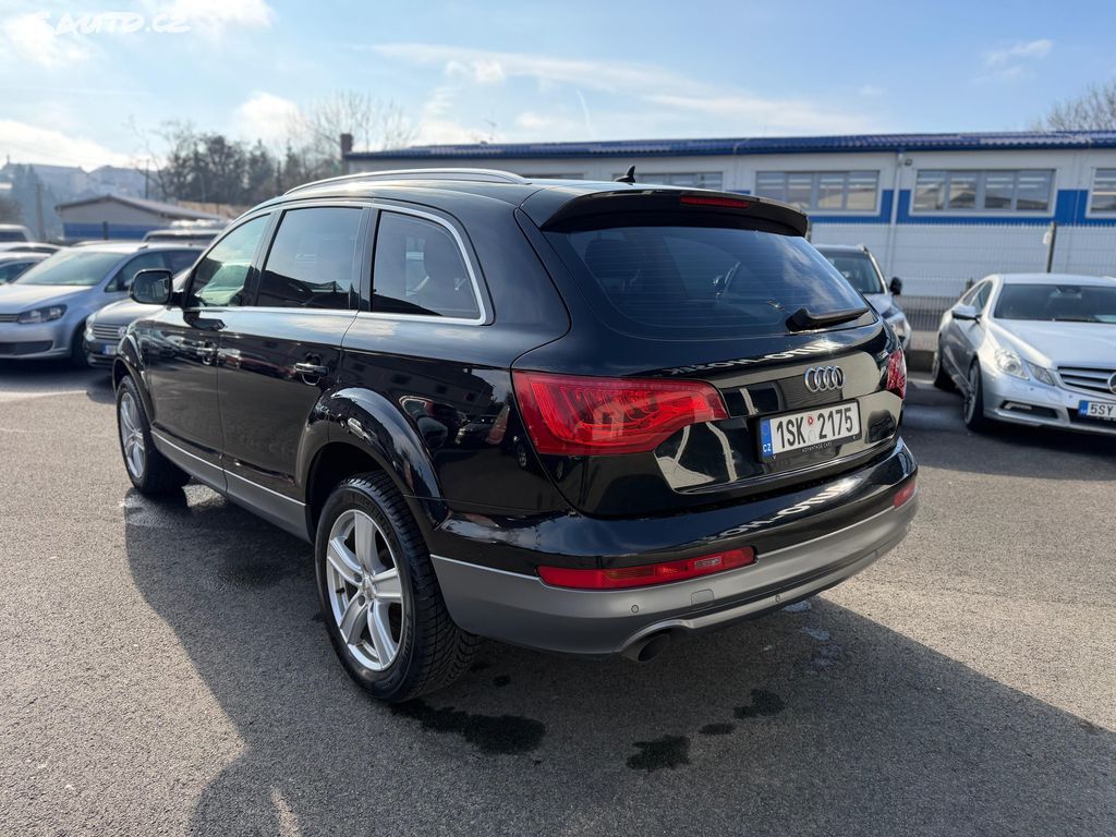 Audi Q7, 3.0 TDI, PRUŽINY - fotka 2