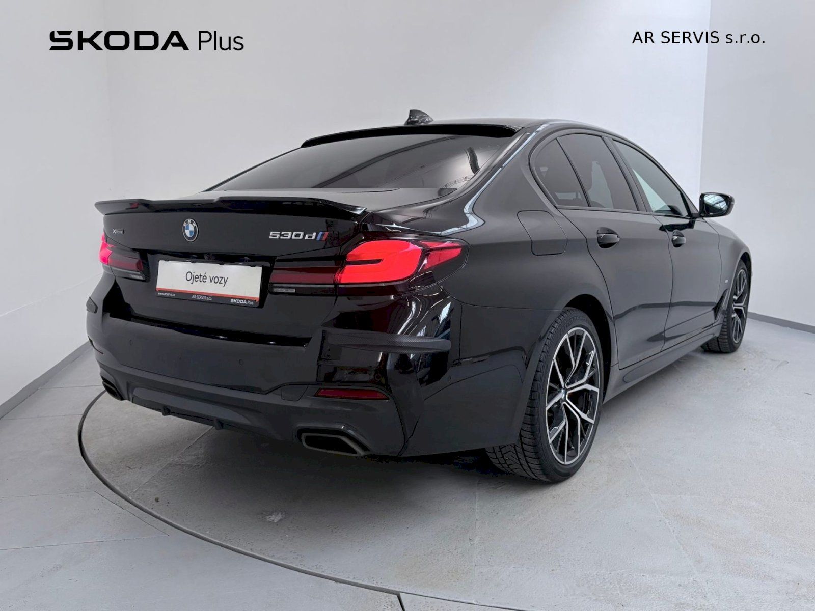 BMW Řada 5, 530D/210kW XDRIVE 8AT Mpaket, - fotka 2