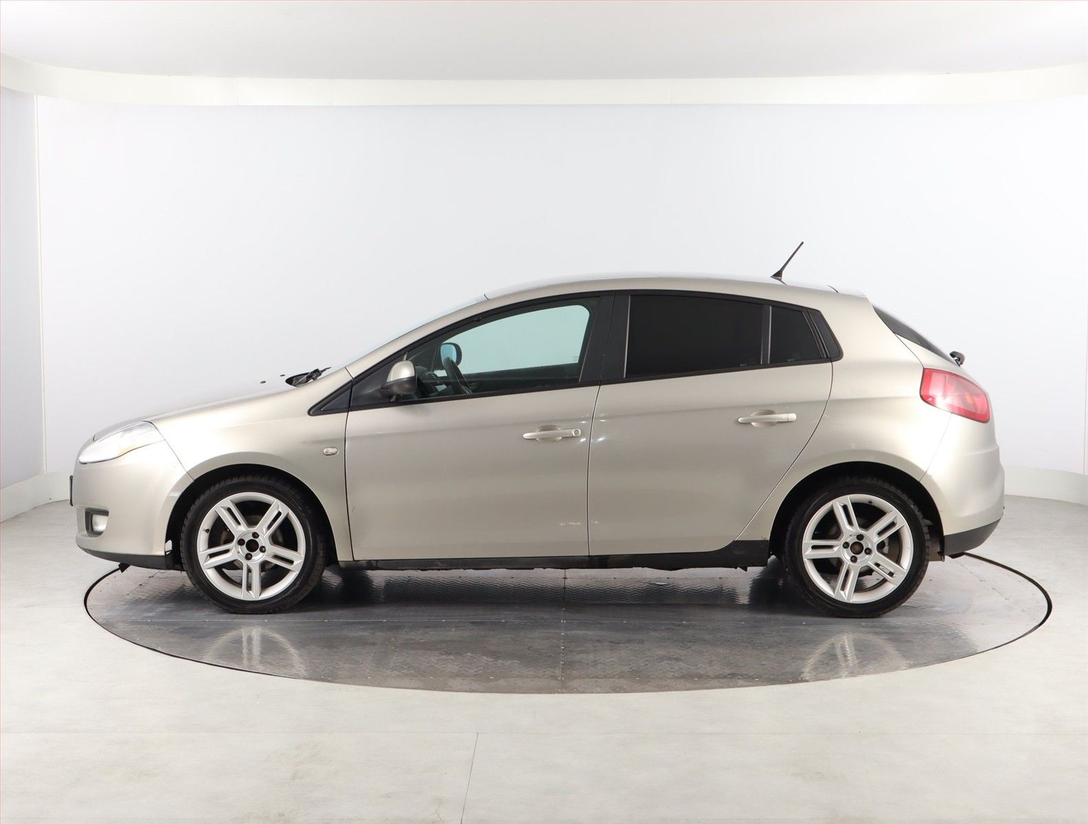 Fiat Bravo, 1.4 16V, po STK, Klima - fotka 3
