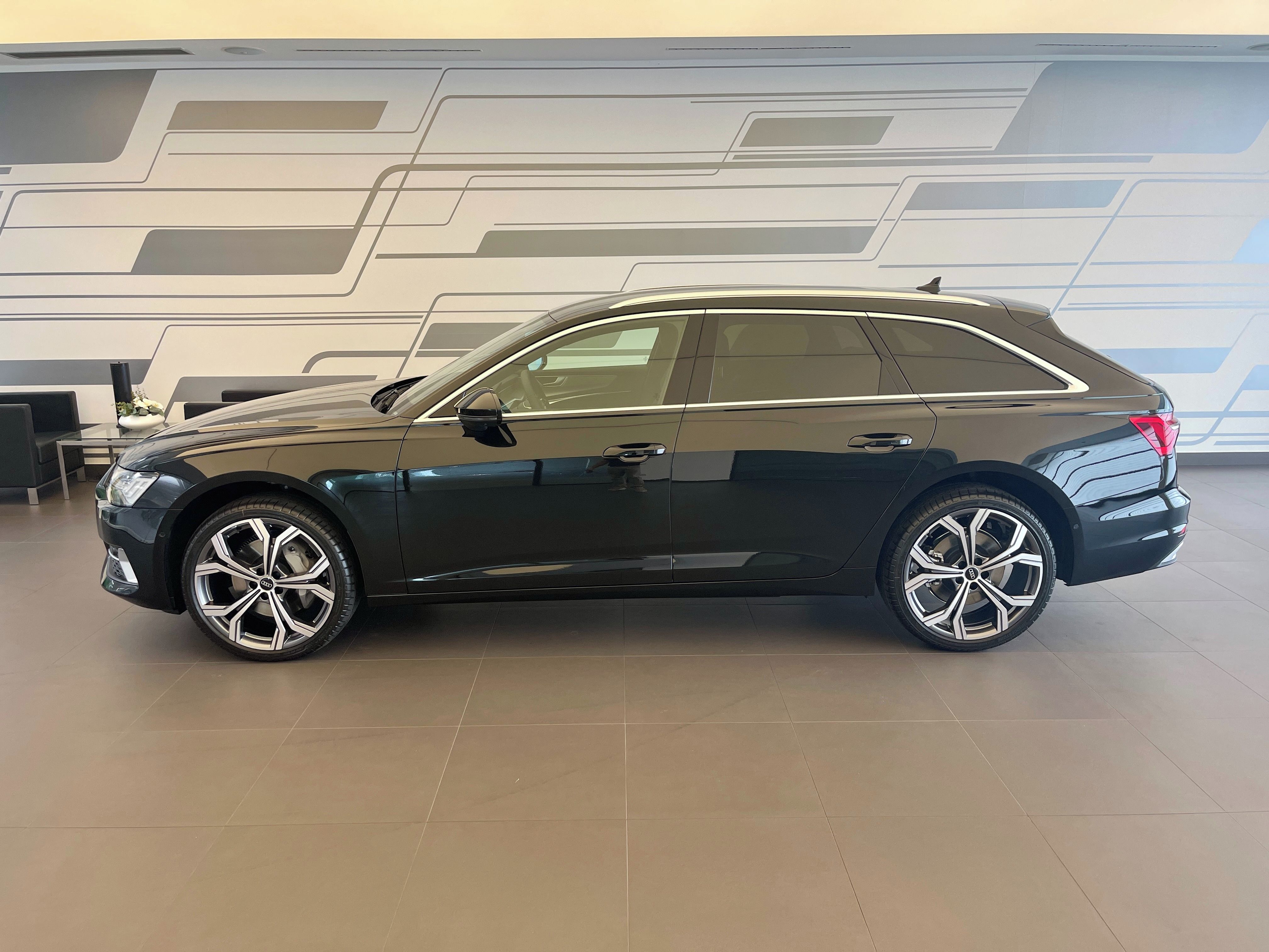 Audi A6 Avant, Advanced 50 TDI quattro - fotka 3