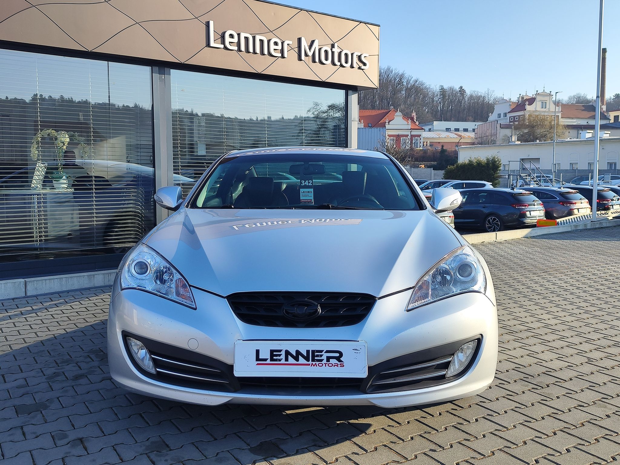Hyundai Genesis, 3.8 V6/223kW Coupe 6AT - fotka 2