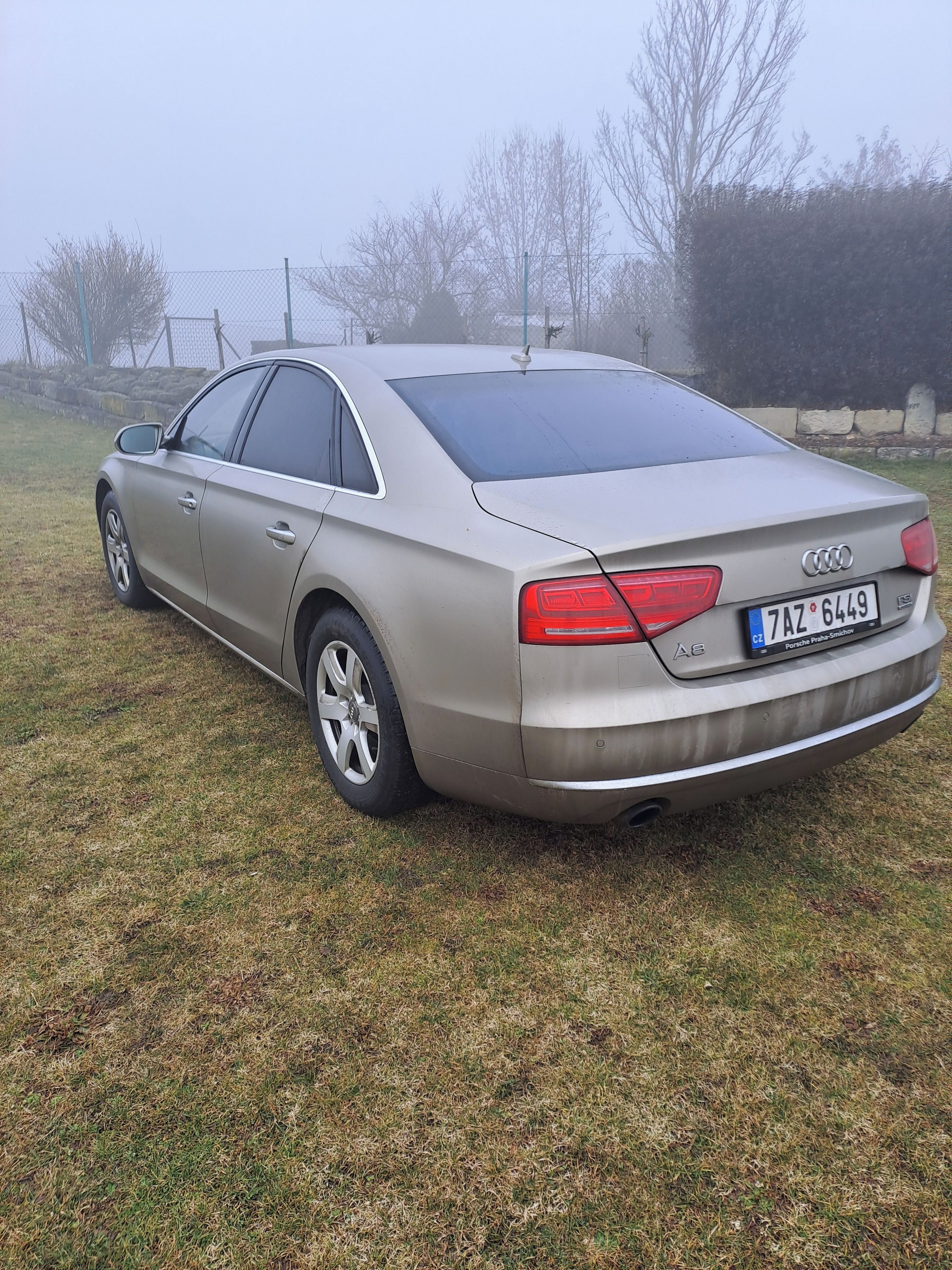 Audi A8 - fotka 4