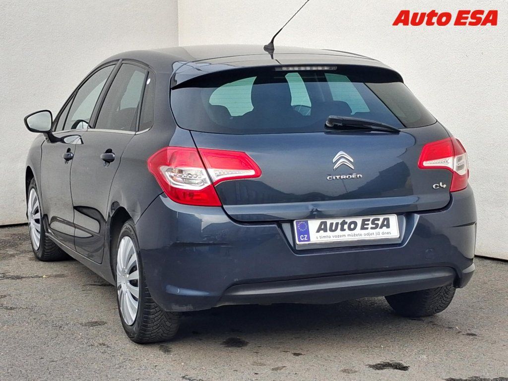 Citroën C4, 1.6 HDi,Exclusive,AC - fotka 6