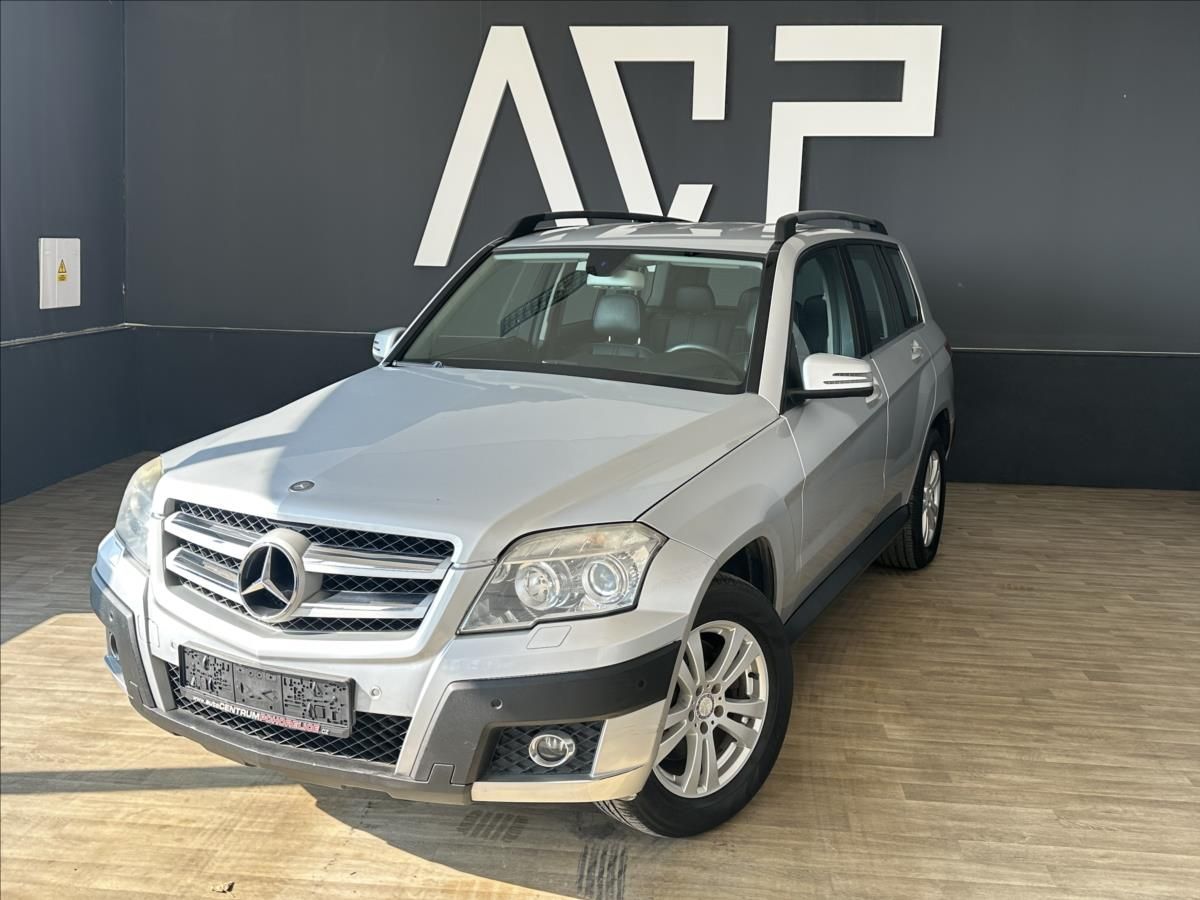 Mercedes-Benz GLK, 300i*4-Matic*AT*Výhřev*Kůže*