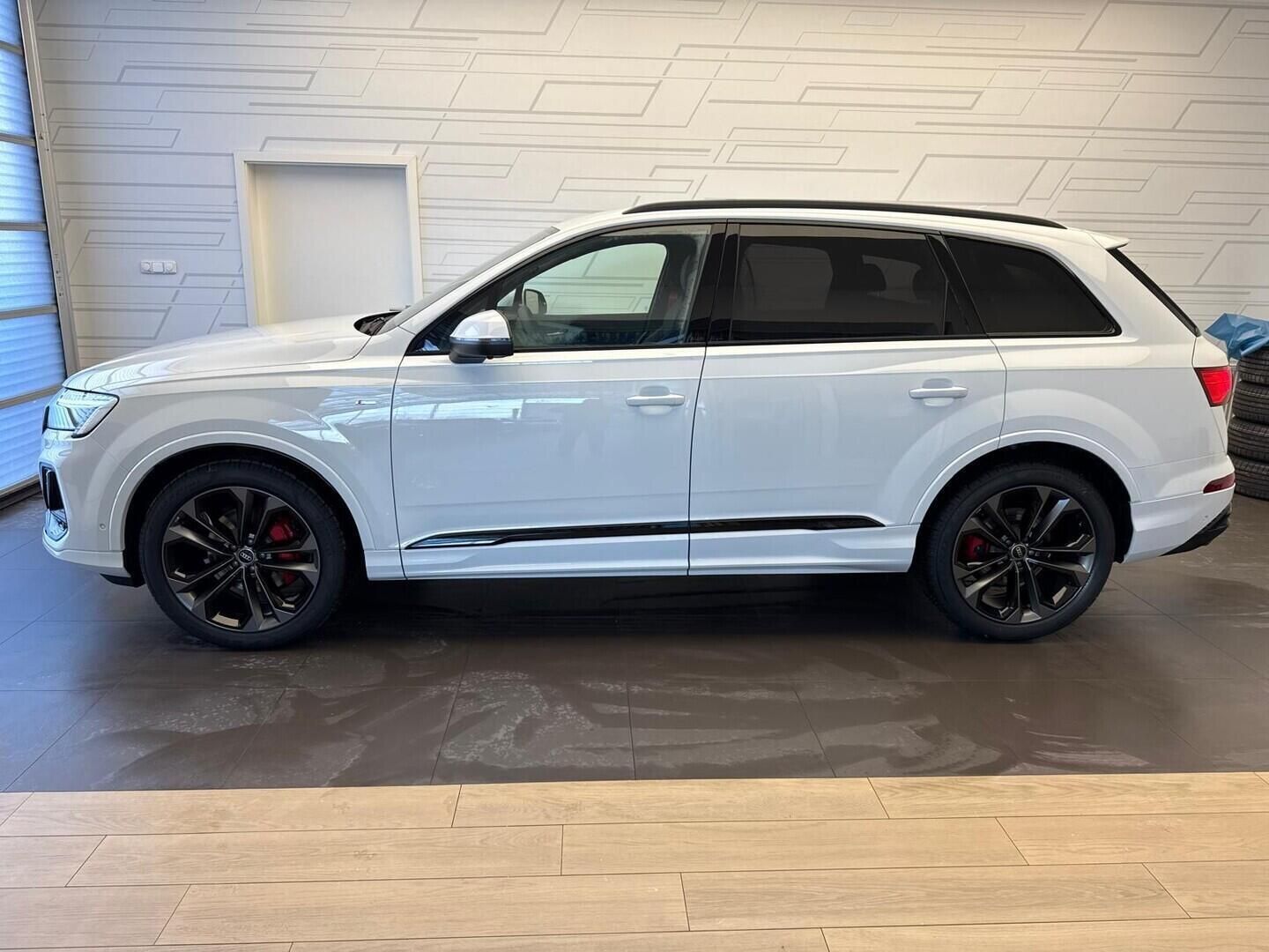 Audi Q7, SUV S line 50 TDI quattro 210 - fotka 4