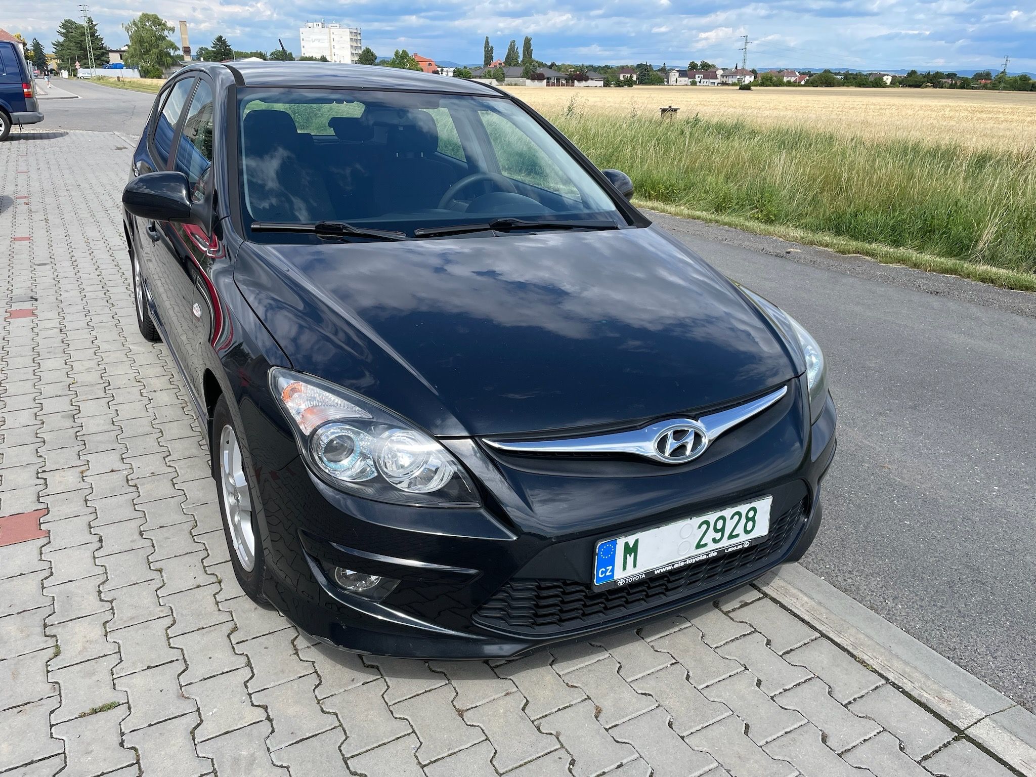 Hyundai i30, 1,4i 80kw servisní kniha - fotka 2