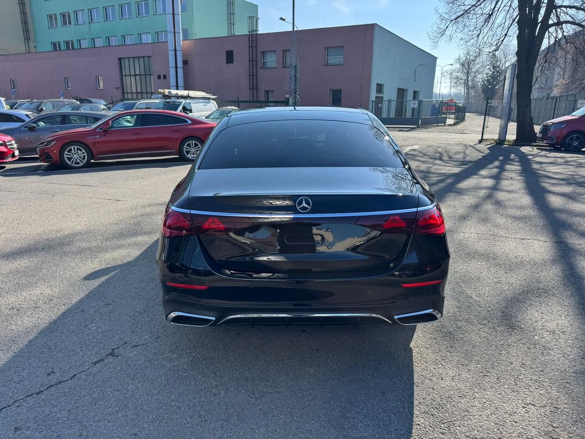 Mercedes-Benz Třídy E, E 220 d 4MATIC - fotka 6