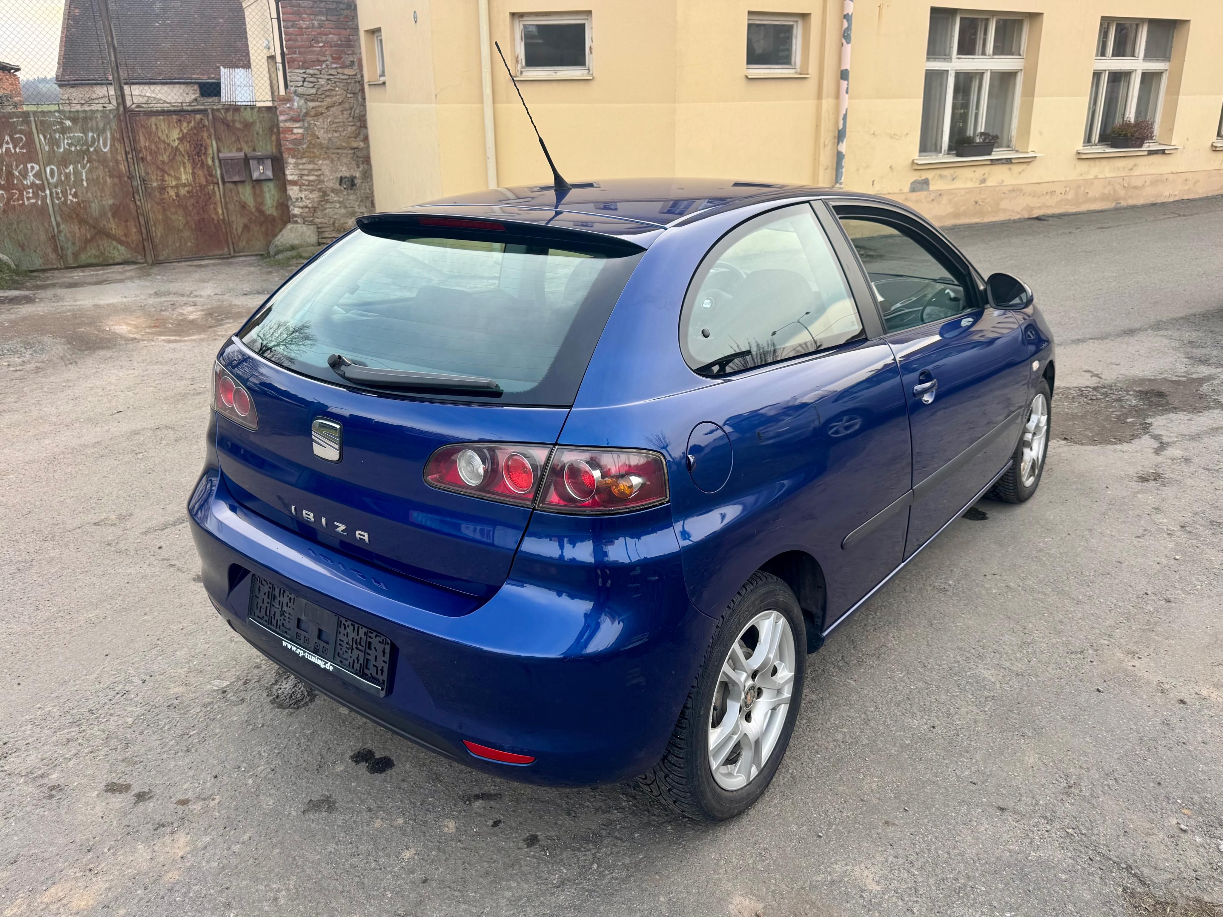 Seat Ibiza, 1.4 16v 55kW Klima - fotka 3