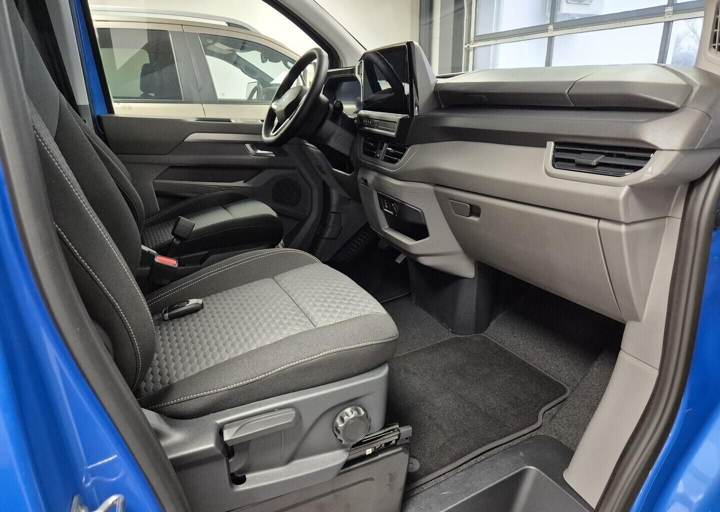 Volkswagen Caravelle, Style 2.0 TDI 4MOT 8AUT DR 125 - fotka 6