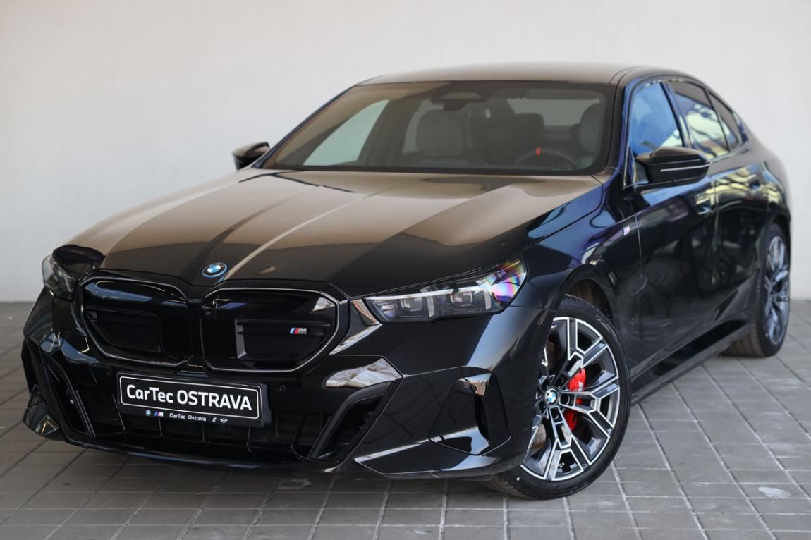 BMW i5, M60 xDrive sedan