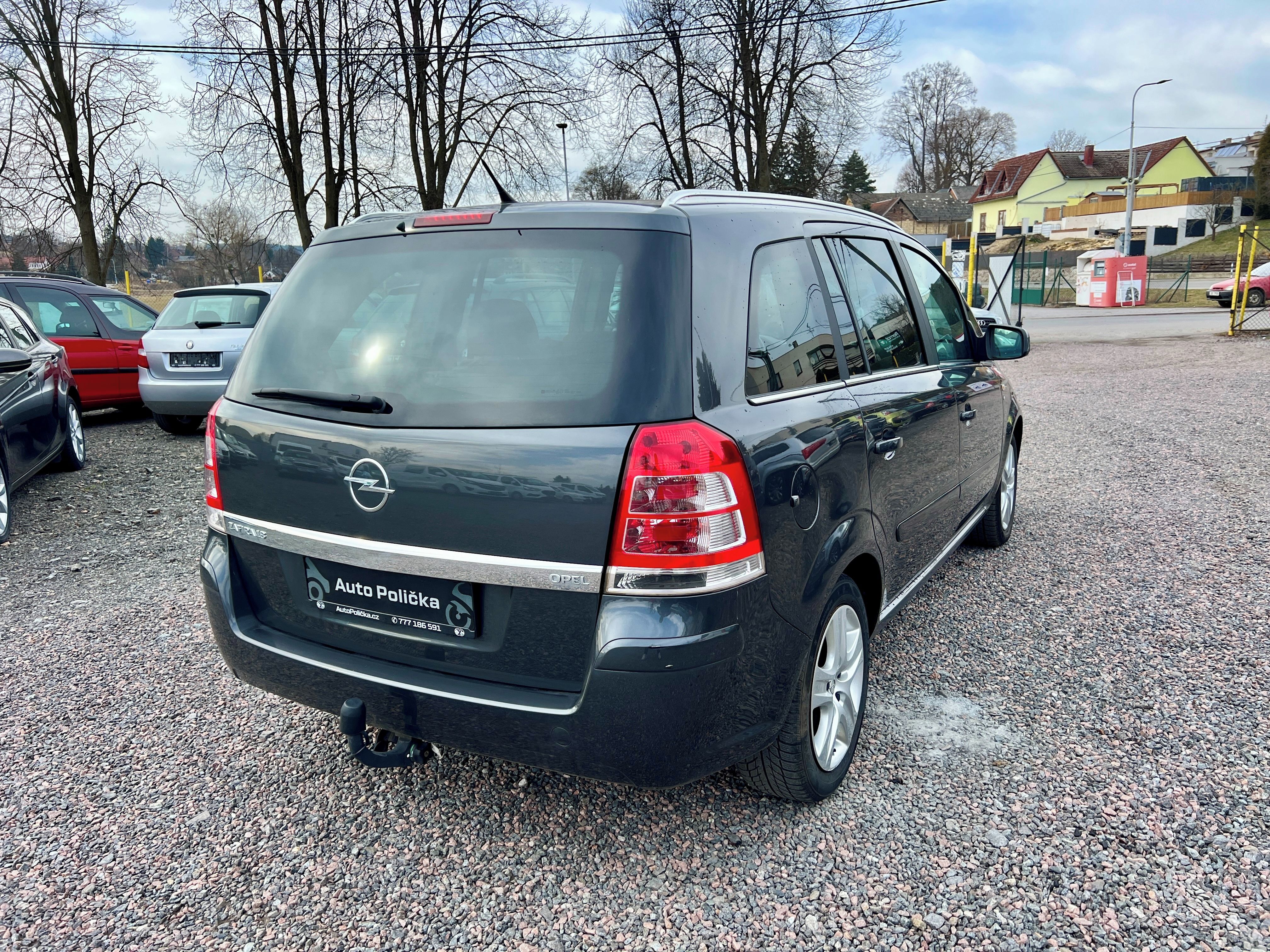 Opel Zafira, 1.8i 103 kW 7 míst,Klima,Stav - fotka 5