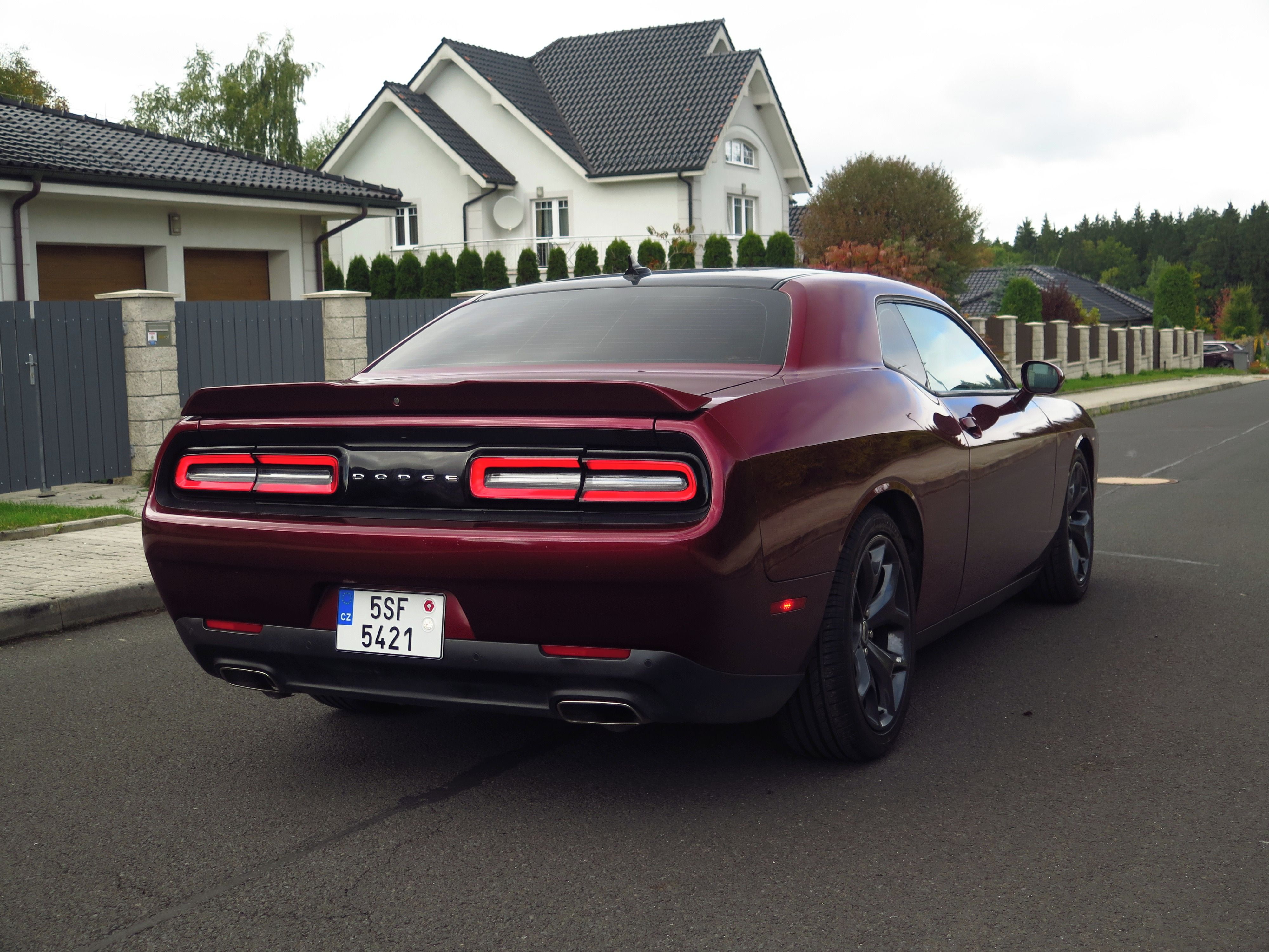 Dodge Challenger, 3.6 V6 - DPH - SRT vzhled - fotka 5