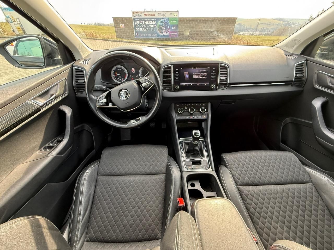 Škoda Karoq, 1,6 TDI STYLE - fotka 5