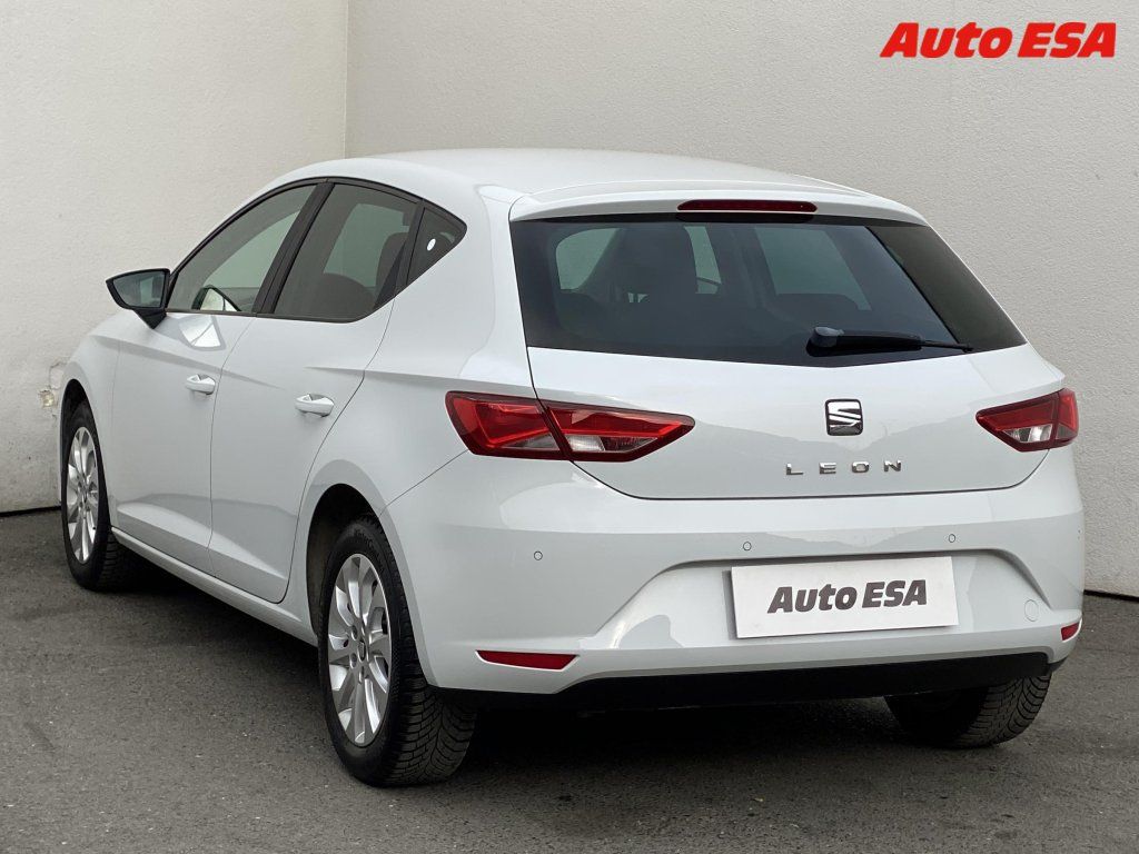 Seat Leon, 2.0 TDi,Style,navi,+ALU - fotka 6
