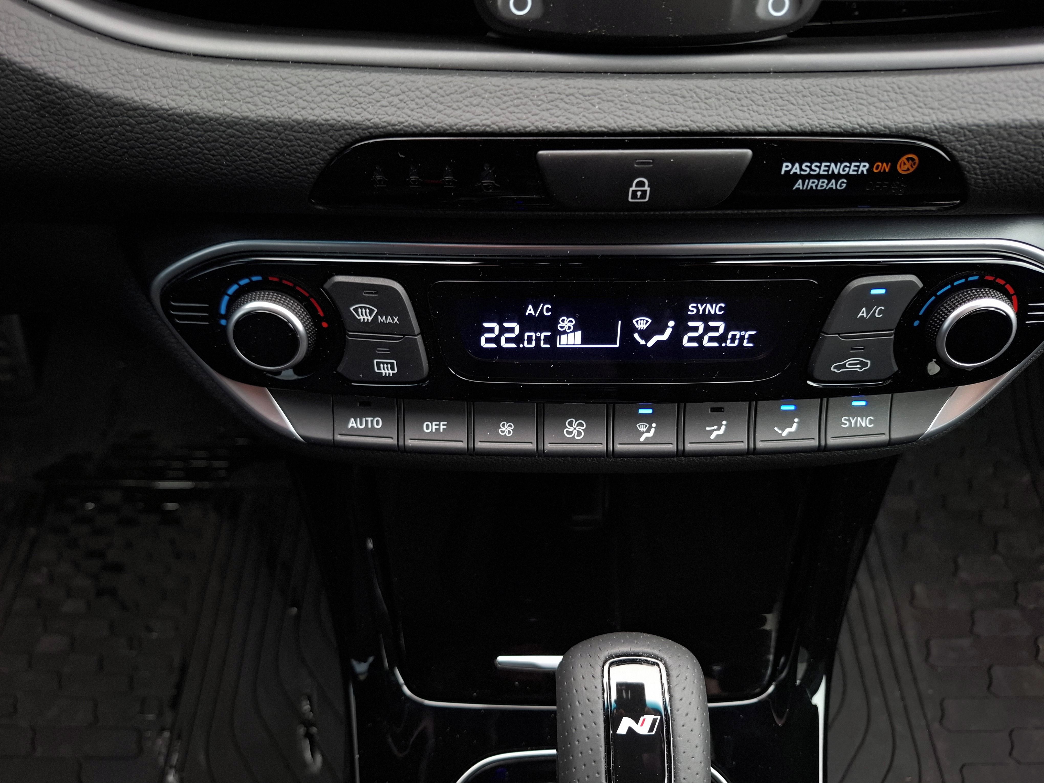 Hyundai i30, COMBI 1,6TGDI 110kW NLINE DCT - fotka 5