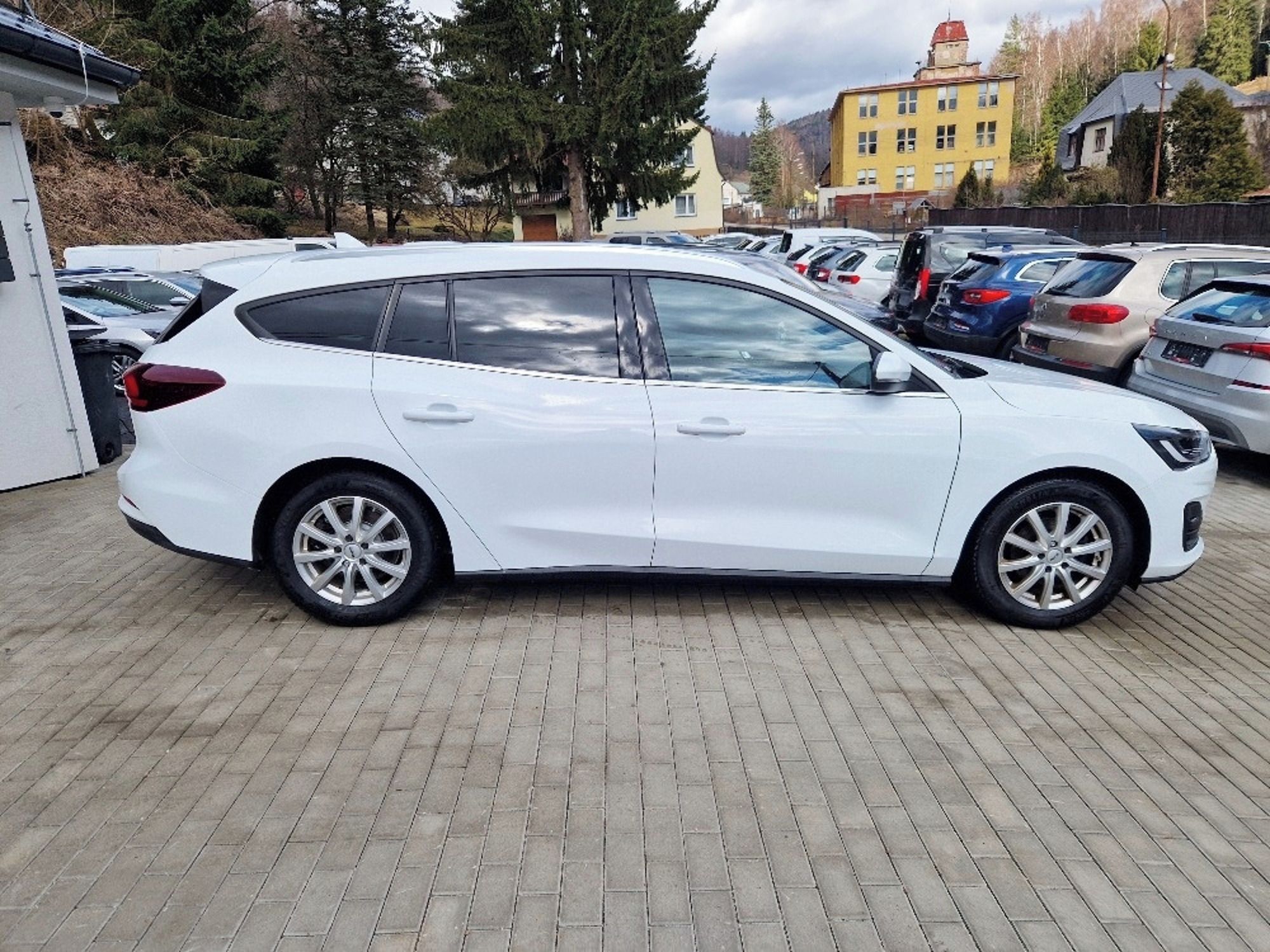 Ford Focus, 1.5 TDCi (88 kW), TITANIUM - fotka 6