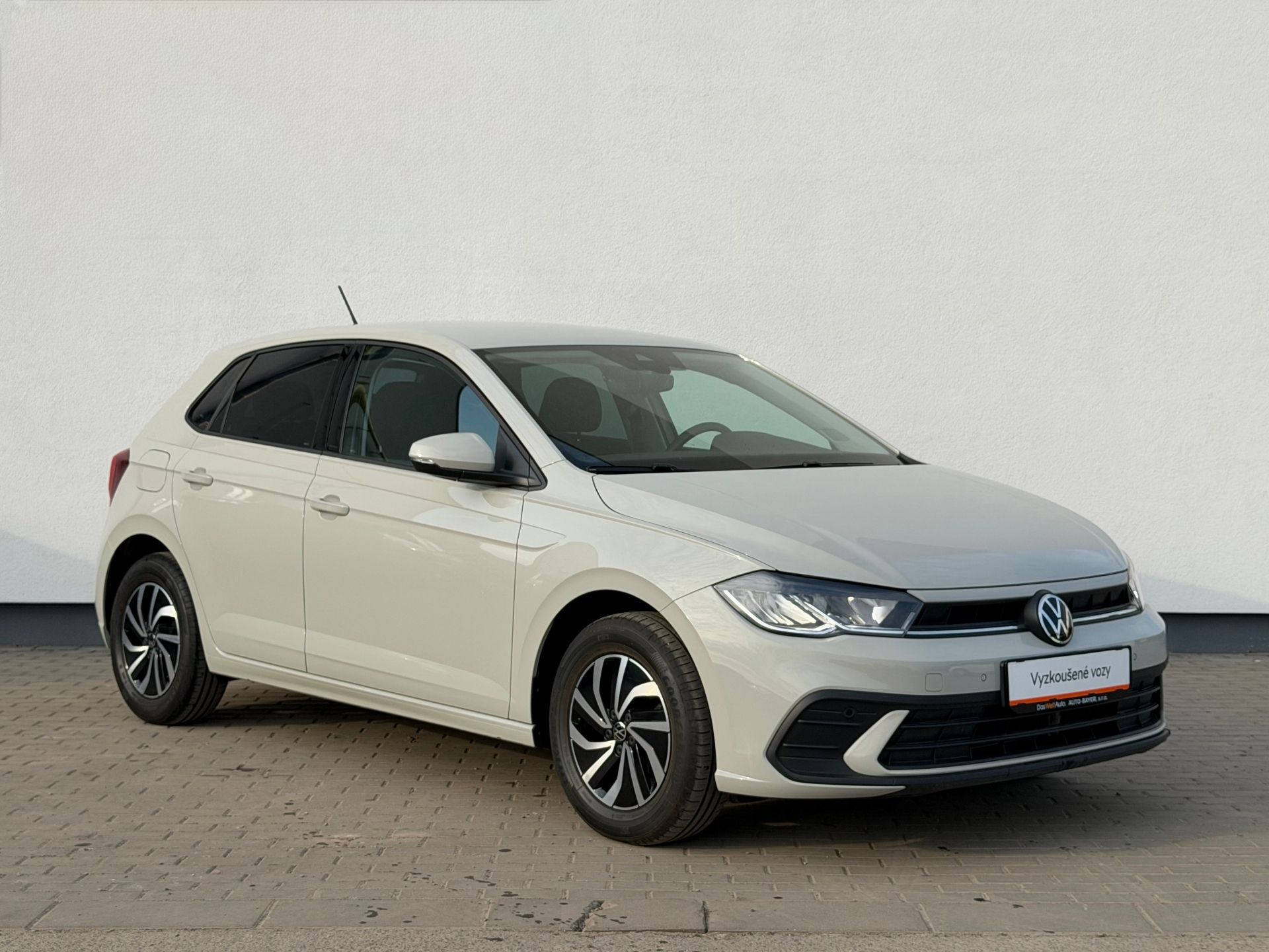 Volkswagen Polo, Life 1.0 TSI 70 kW MAN - fotka 6