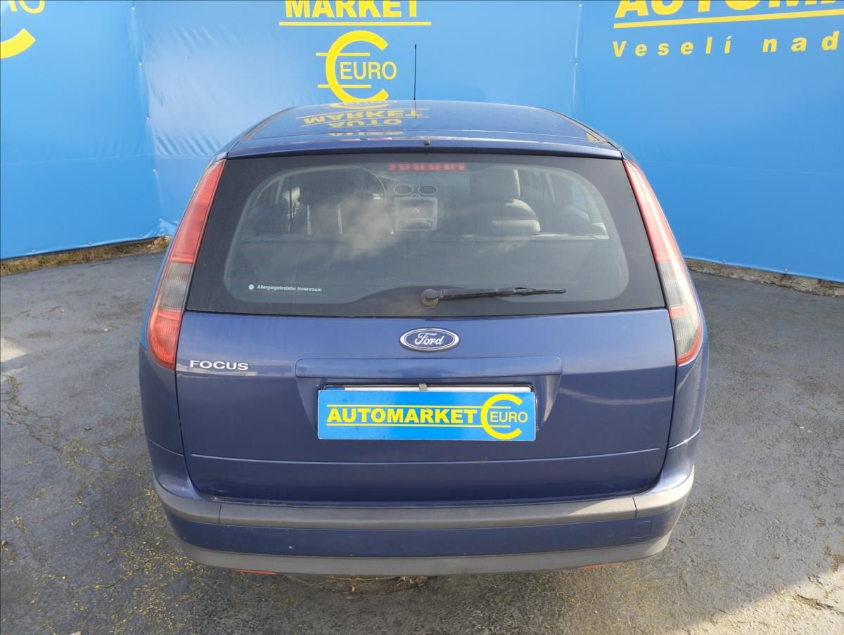 Ford Focus, 1,6 74KW - fotka 5