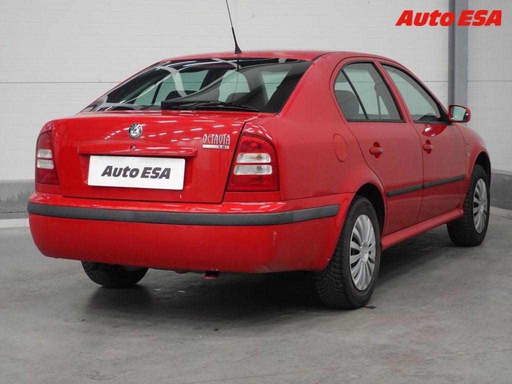 Škoda Octavia, 1.6i,Elegance - fotka 4