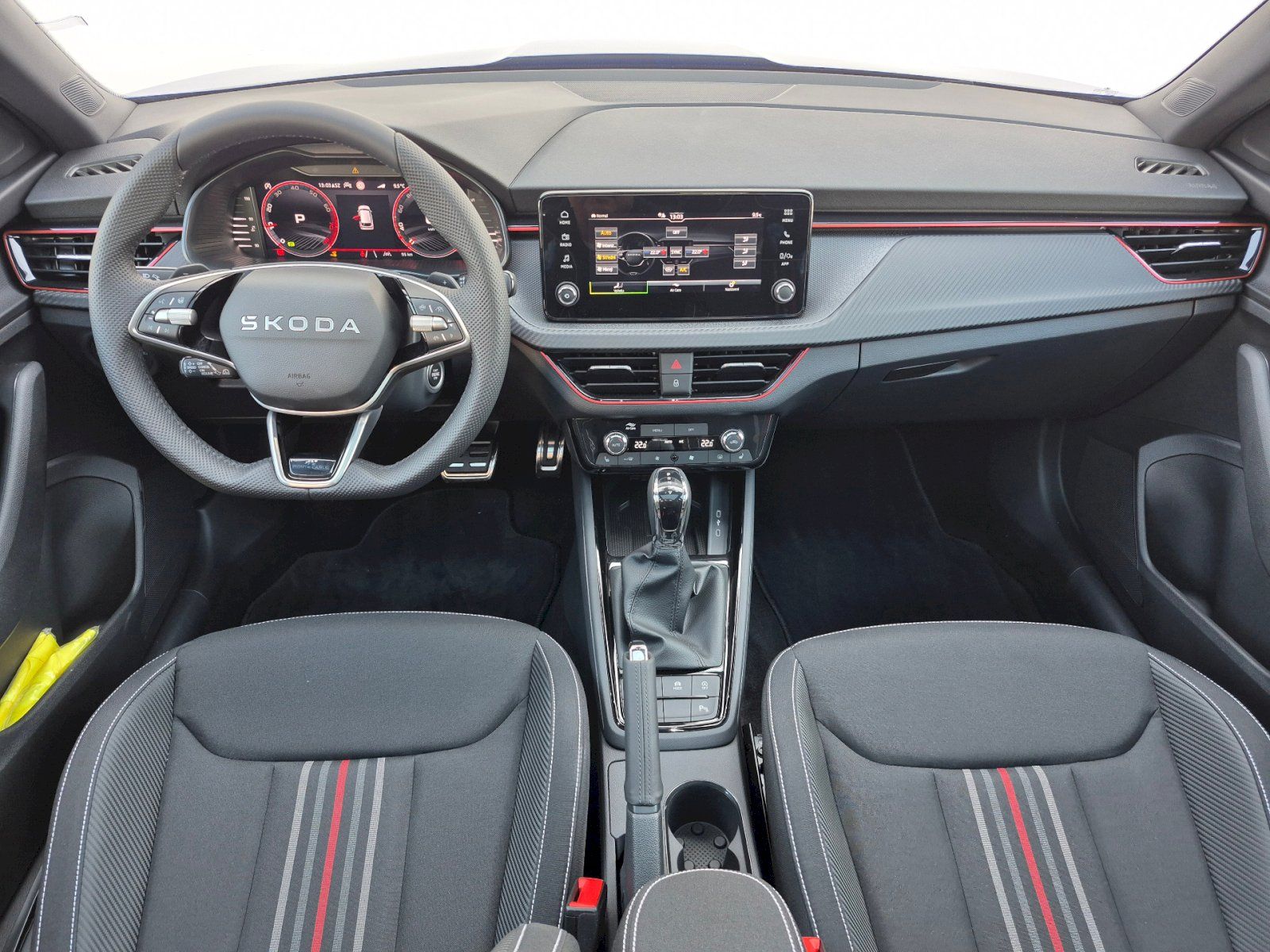 Škoda Kamiq, Monte Carlo 1.0 TSI 85kW DSG - fotka 5