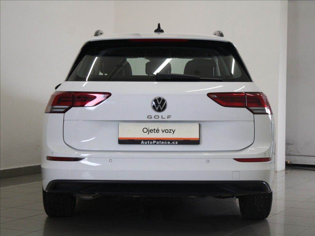 Volkswagen Golf, 1,5 TSI Life Variant 151tkm.ČR - fotka 4