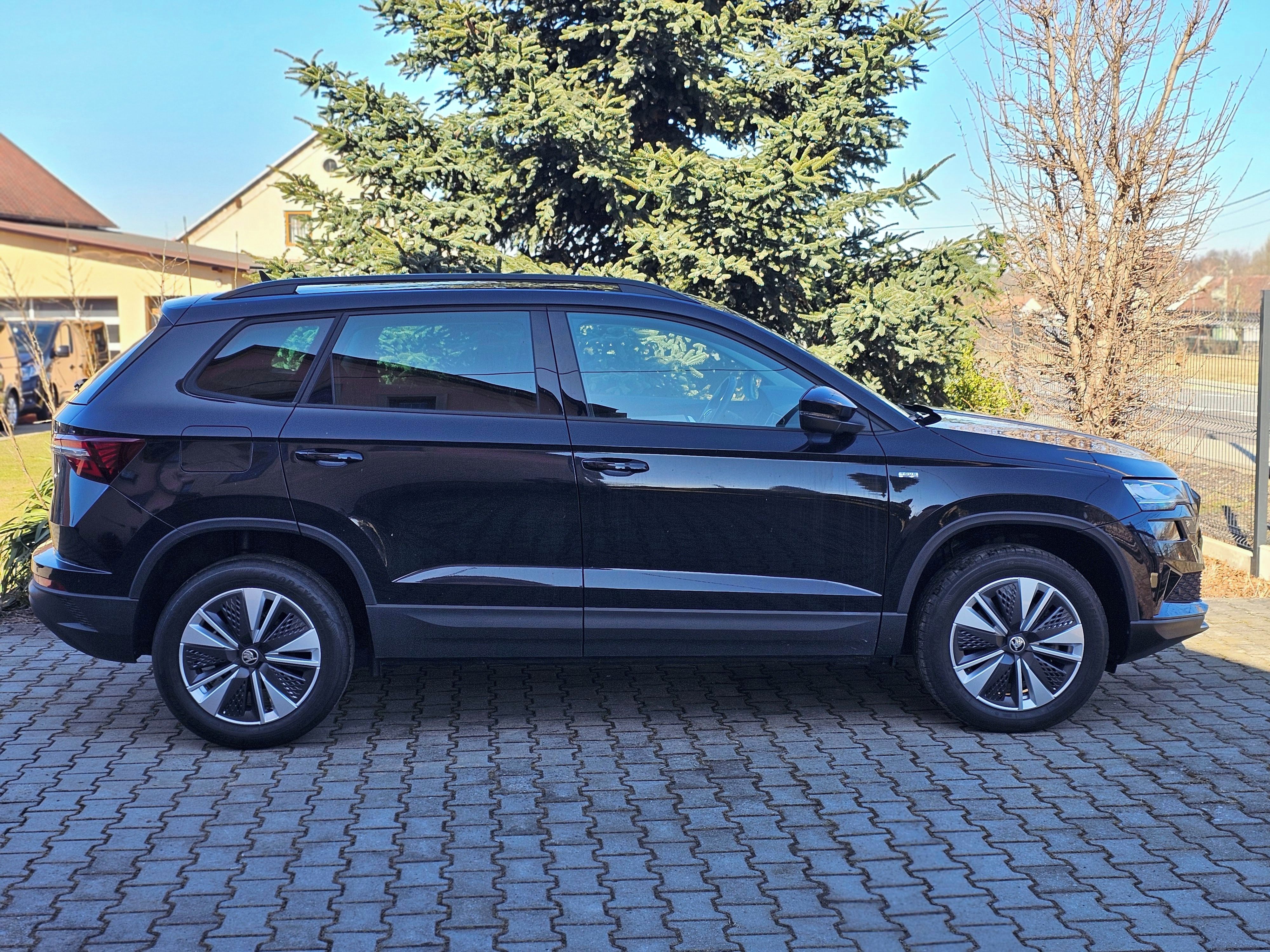 Škoda Karoq, 1.5 TSi Tour - fotka 4