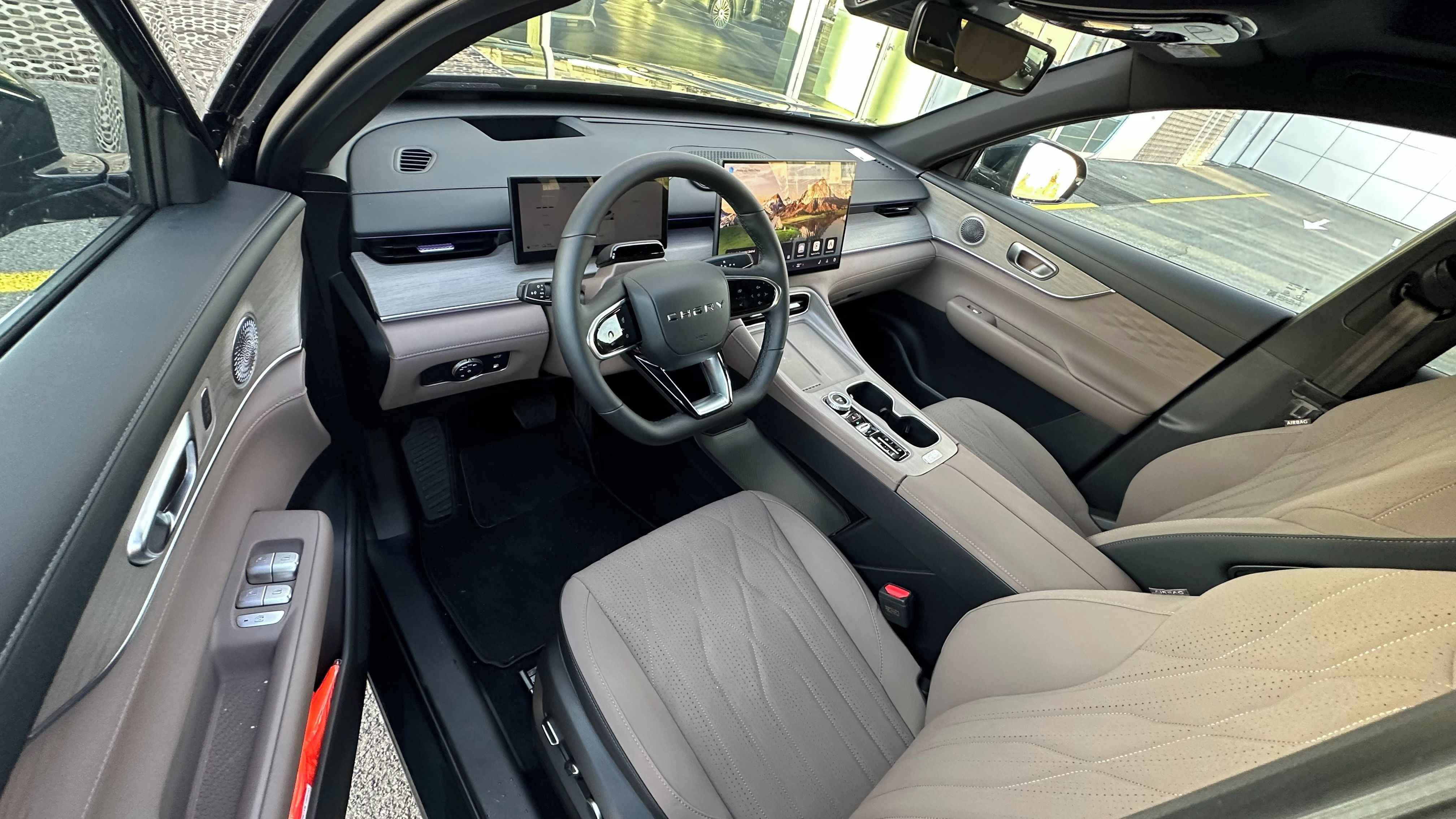 Chery Tiggo 8 PHEV, 279k UNIQUE FWD AUTOMAT - fotka 5