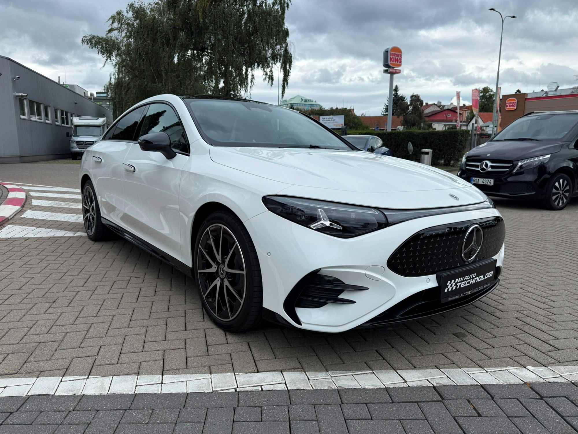 Mercedes-Benz CLA, 250+ kupé - fotka 4