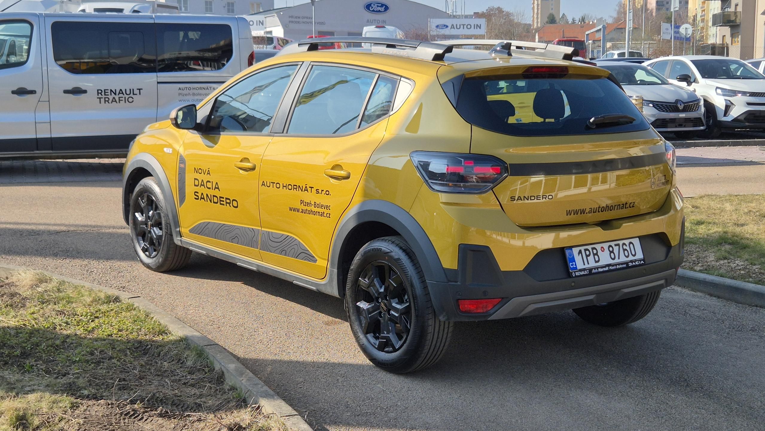 Dacia Sandero, Stepway Extreme Eco-G 120 auto - fotka 5