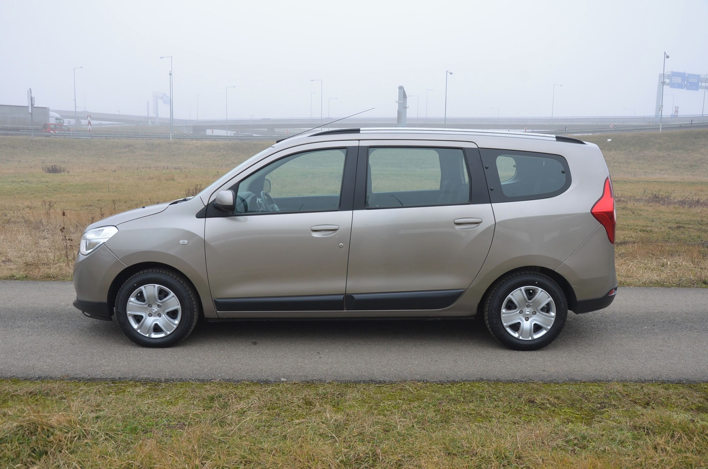 Dacia Lodgy, 1.2 TCe, NOVÉ ROZVODY, TOP!!! - fotka 3