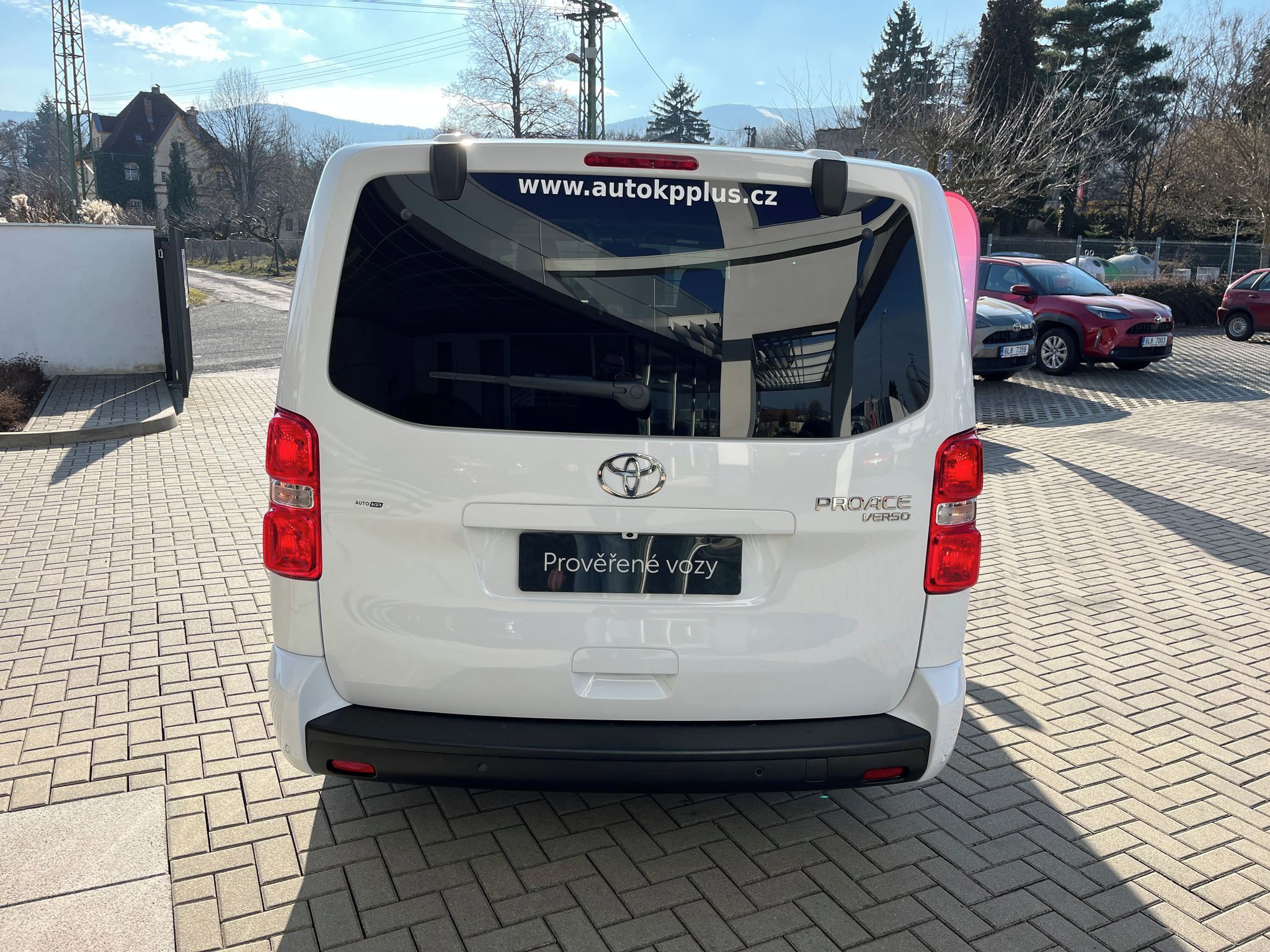 Toyota Proace Verso, 2.0 180k VIP L2 Webasto AT 7S - fotka 5