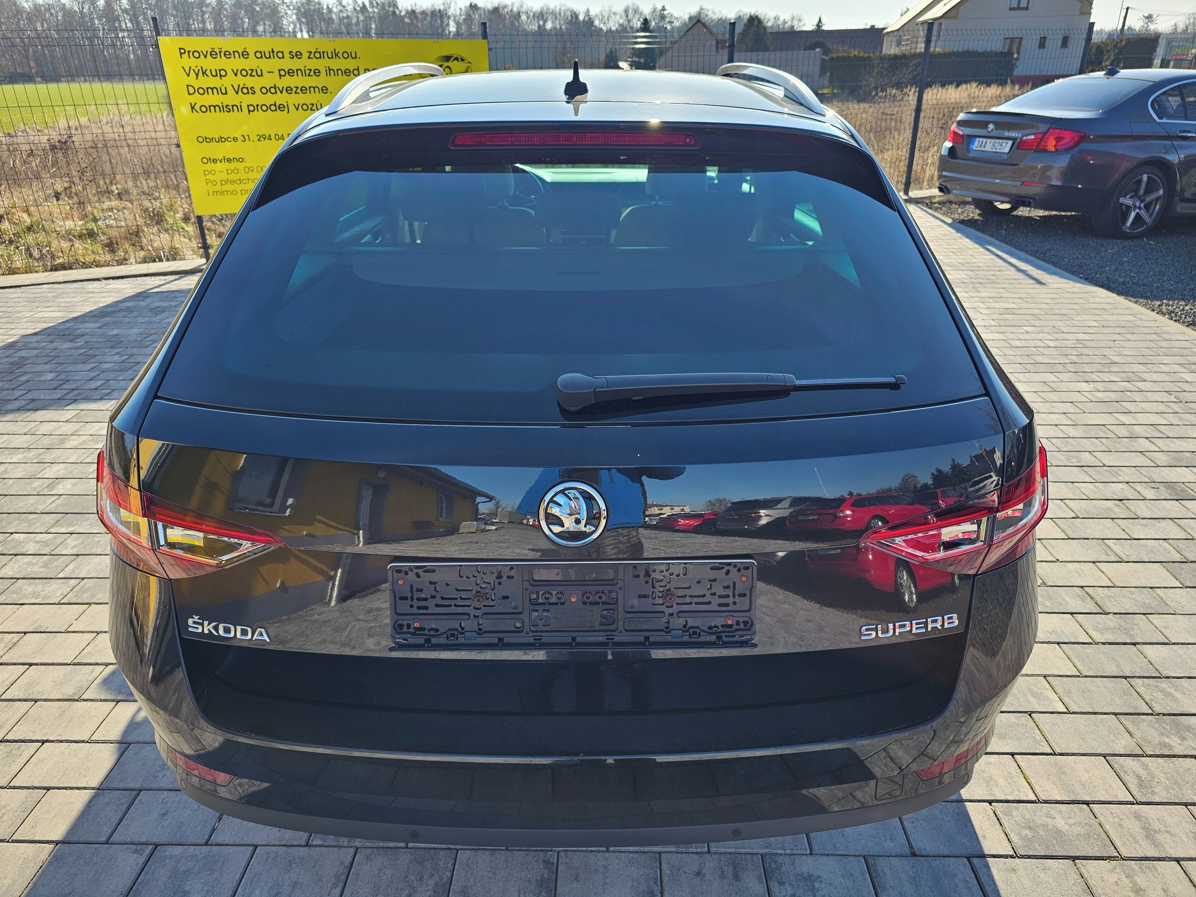 Škoda Superb, 2.0 TDI 140kw,DSG,Servis, výba - fotka 5