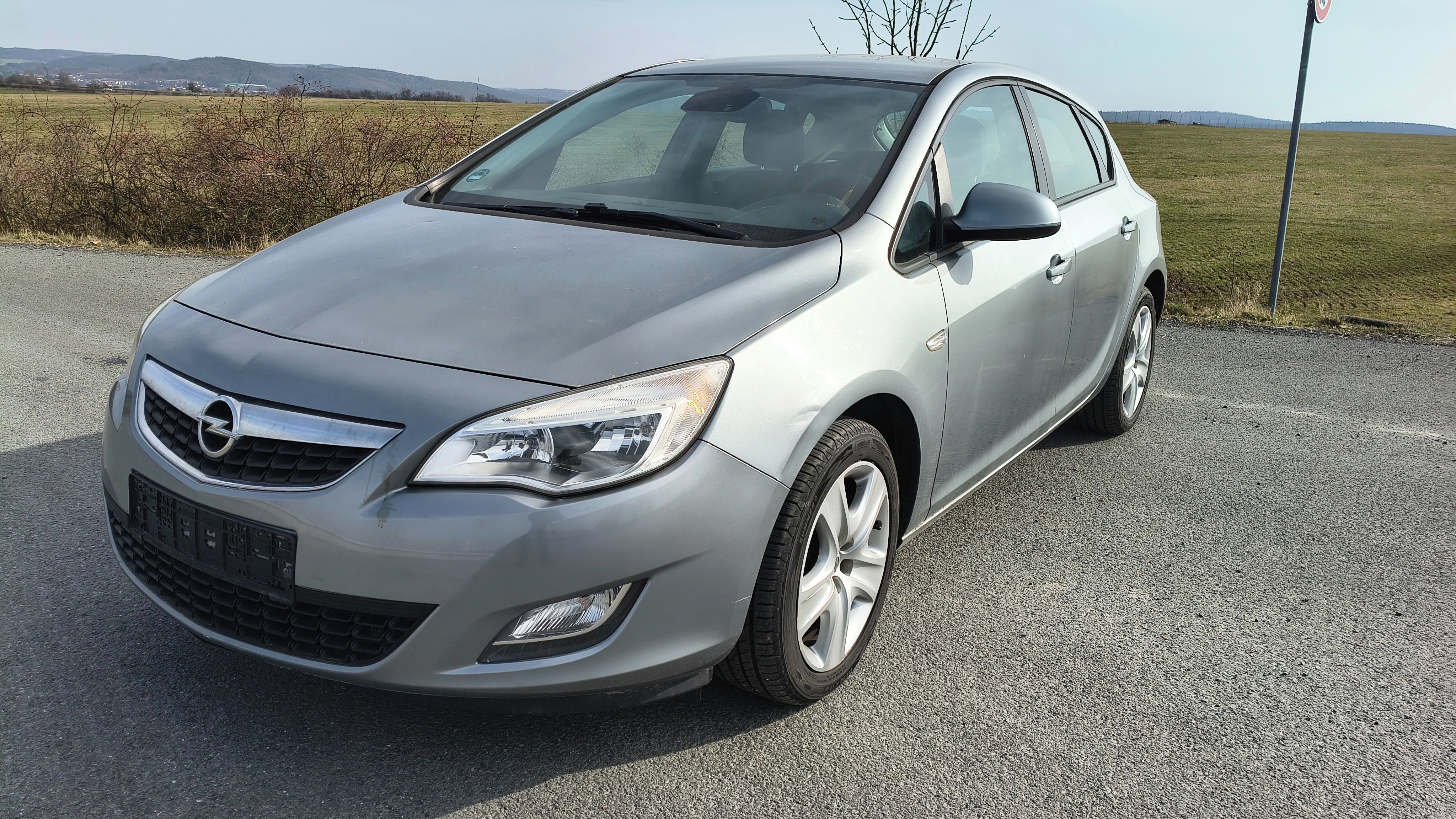 Opel Astra, 1.4i 74kW 142tkm Euro 5 - fotka 2