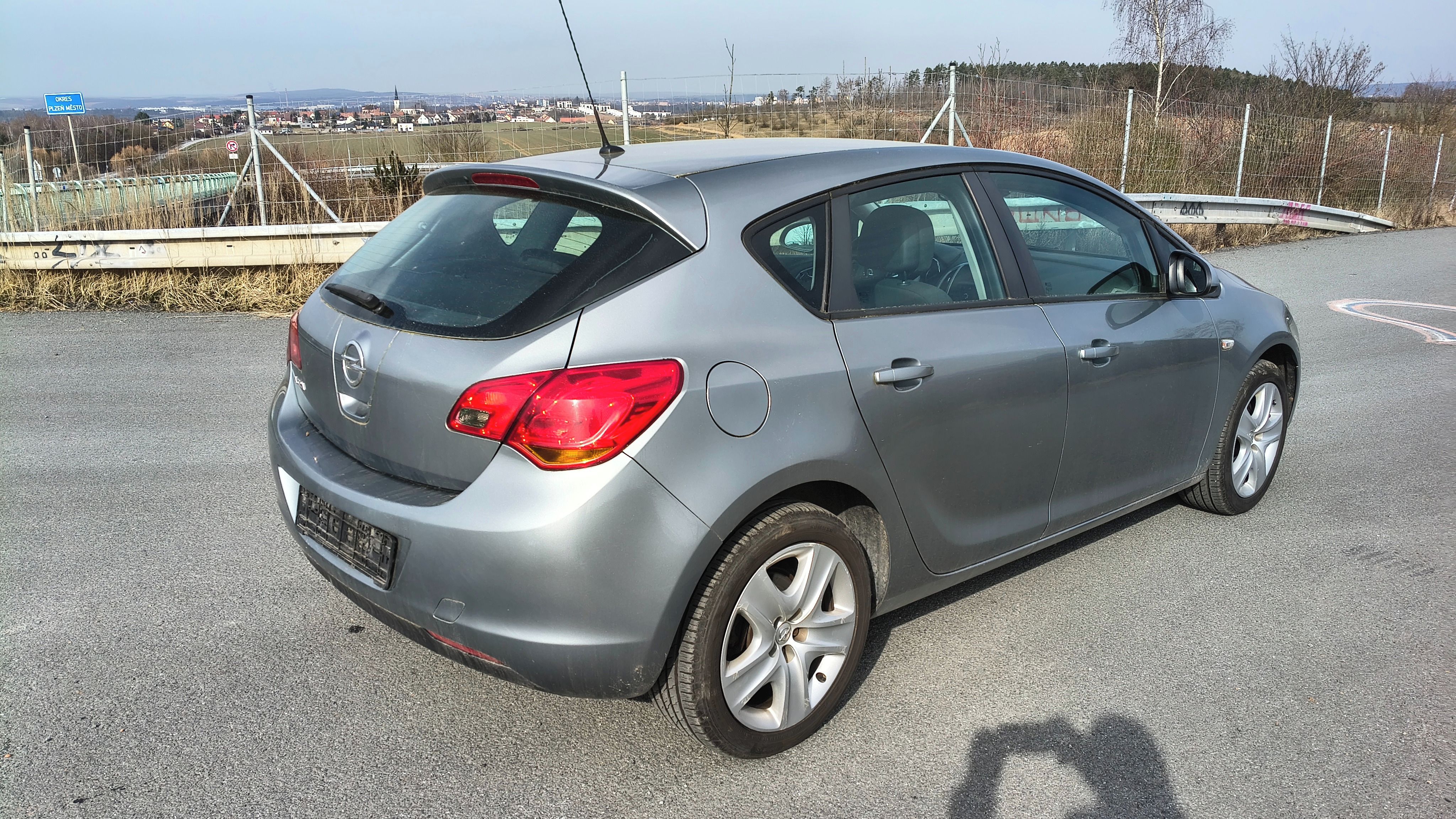 Opel Astra, 1.4i 74kW 142tkm Euro 5 - fotka 4