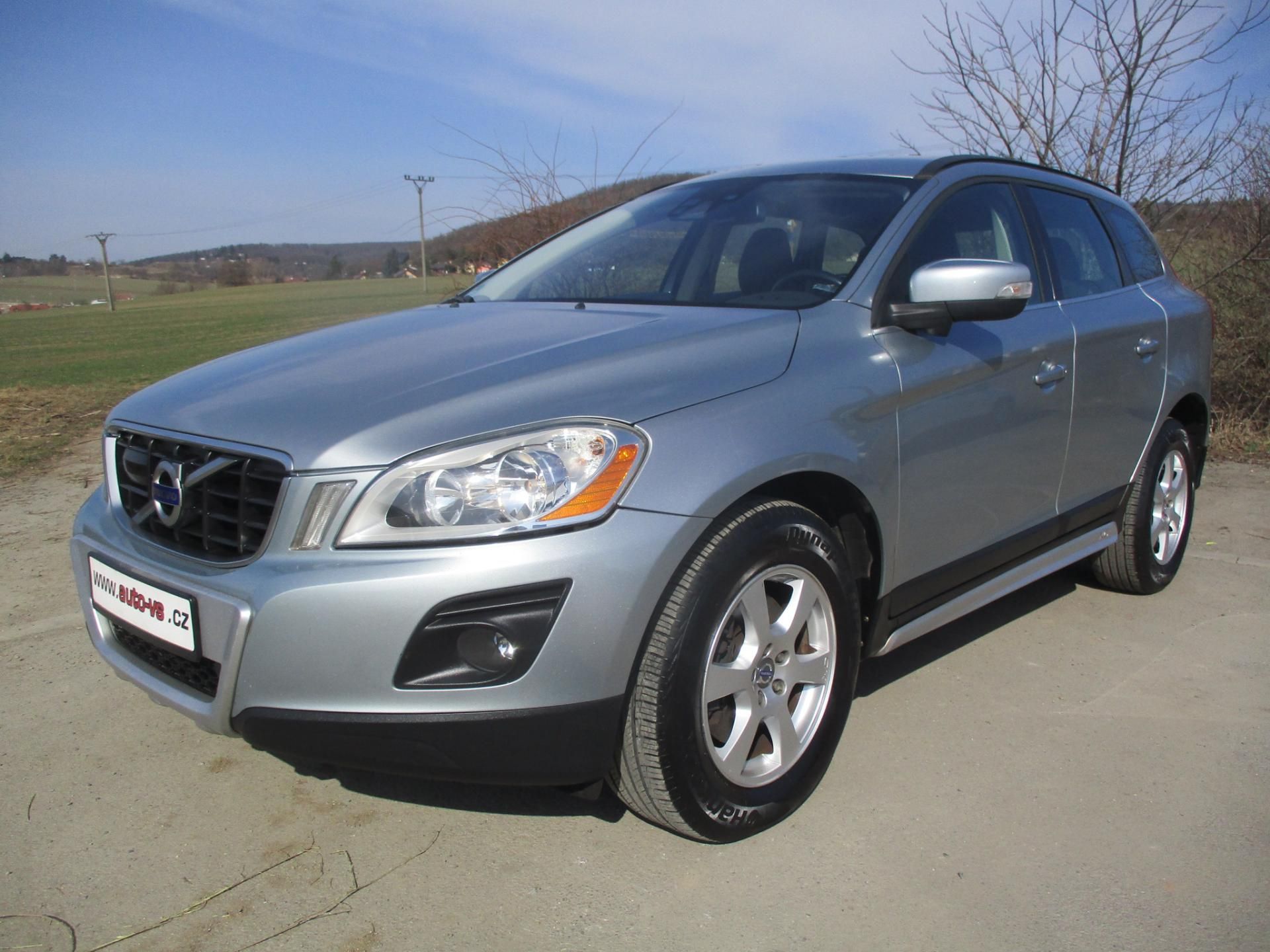 Volvo XC60, 2.4 D5*136kW*AWD*197TKM*6MAN.P - fotka 2
