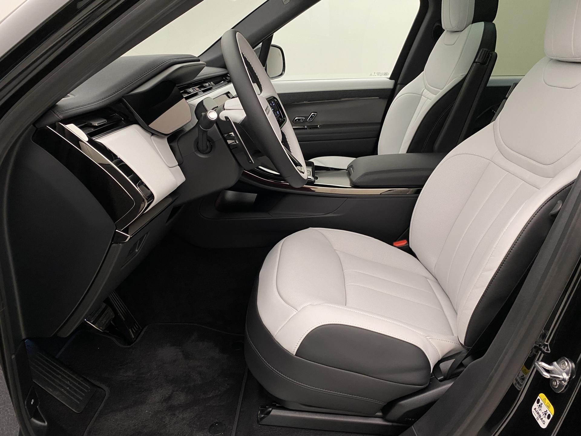 Land Rover Range Rover Sport, D300 DYNAMIC HSE AWD AUT - fotka 3