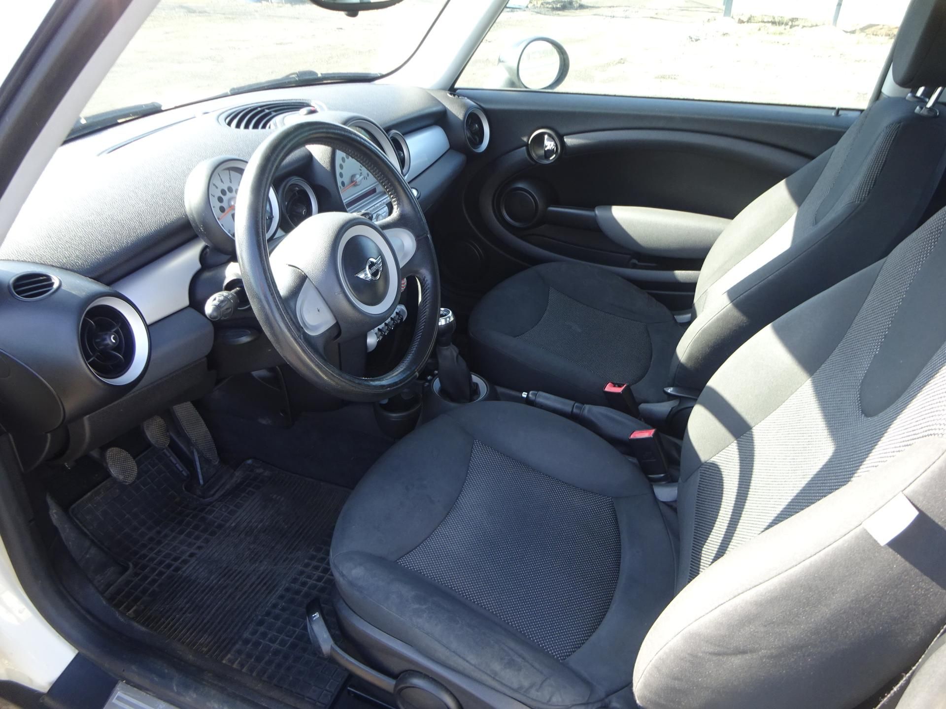 Mini One, 1.4 70kW KLIMA SERVIS - fotka 4