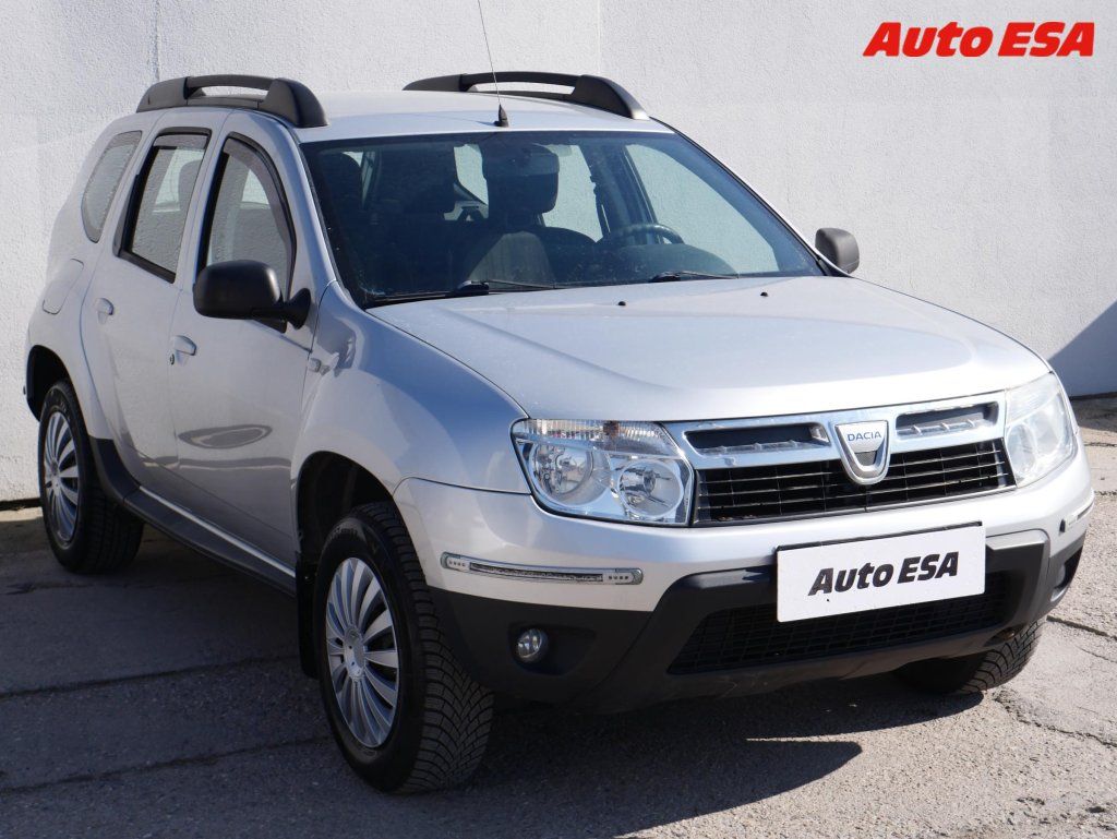 Dacia Duster, 1.6i,1.maj,AC,tažné