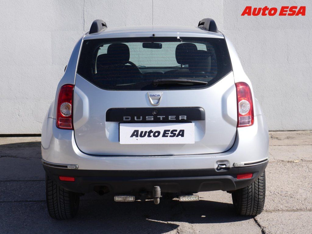 Dacia Duster, 1.6i,1.maj,AC,tažné - fotka 5