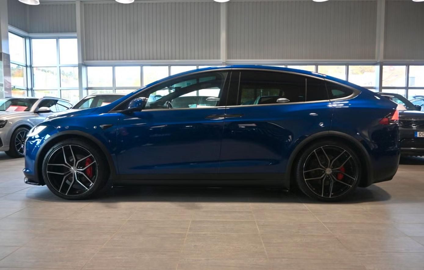 Tesla Model X, Performance AWD Ludicrous Taž. - fotka 2