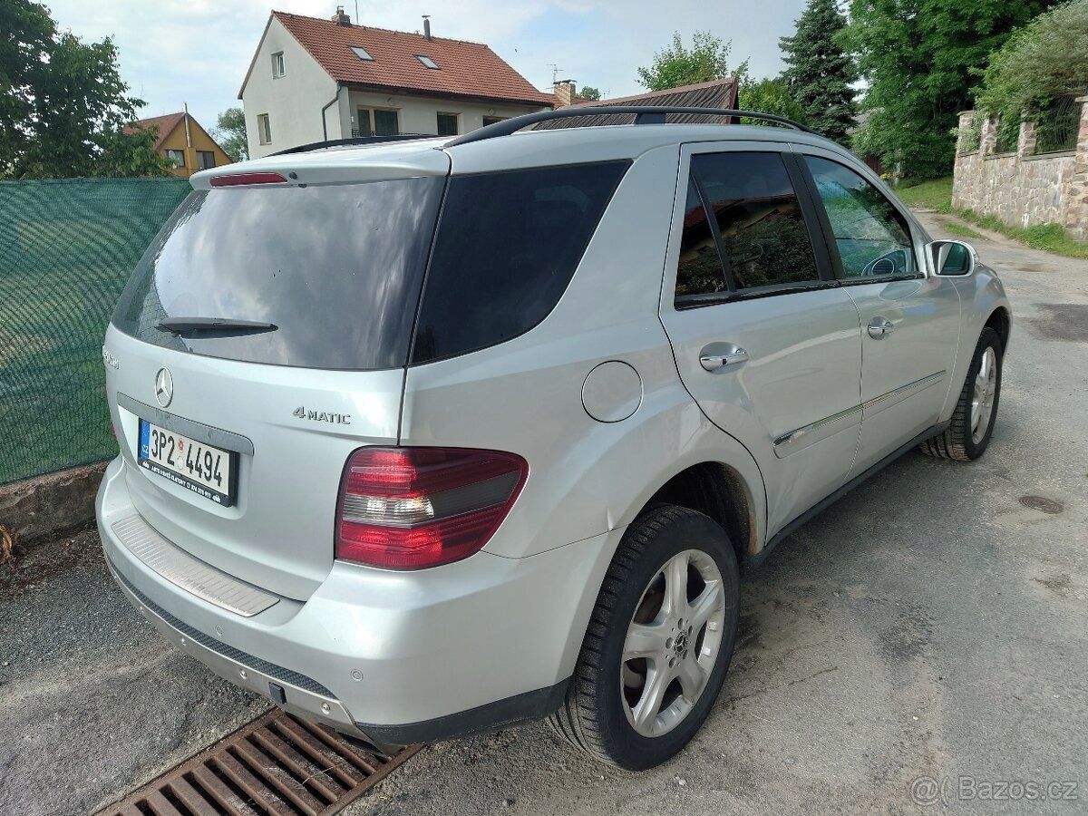 Mercedes-Benz ML, 320CDI 165kW, ČR servis, tažné - fotka 4