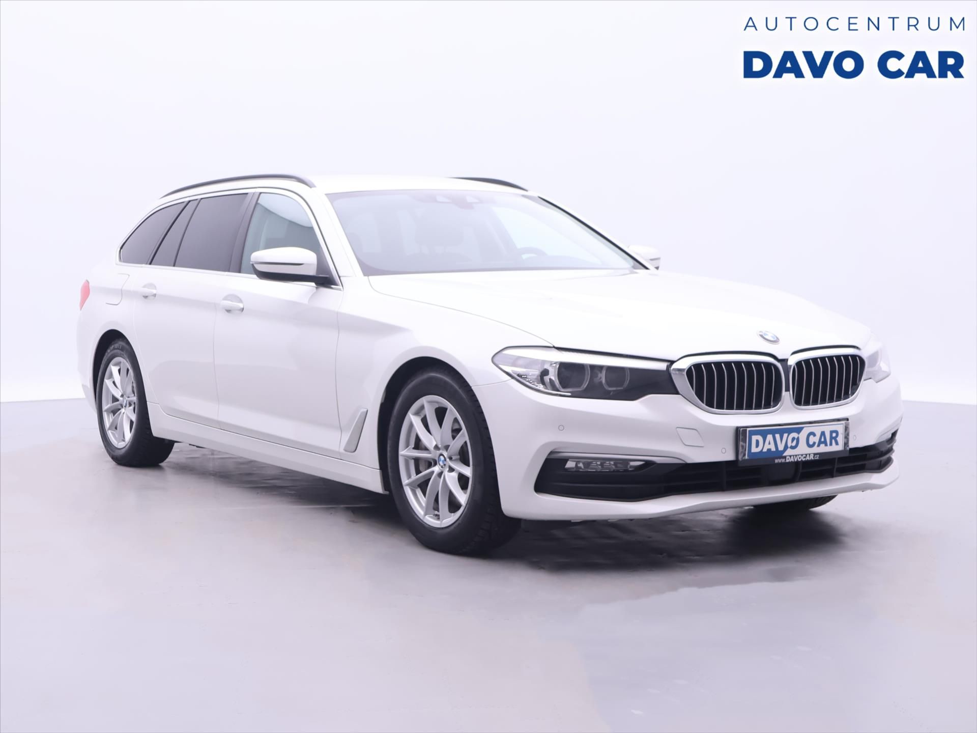 BMW Řada 5, 2,0 525d 170kW Aut. Navi LED