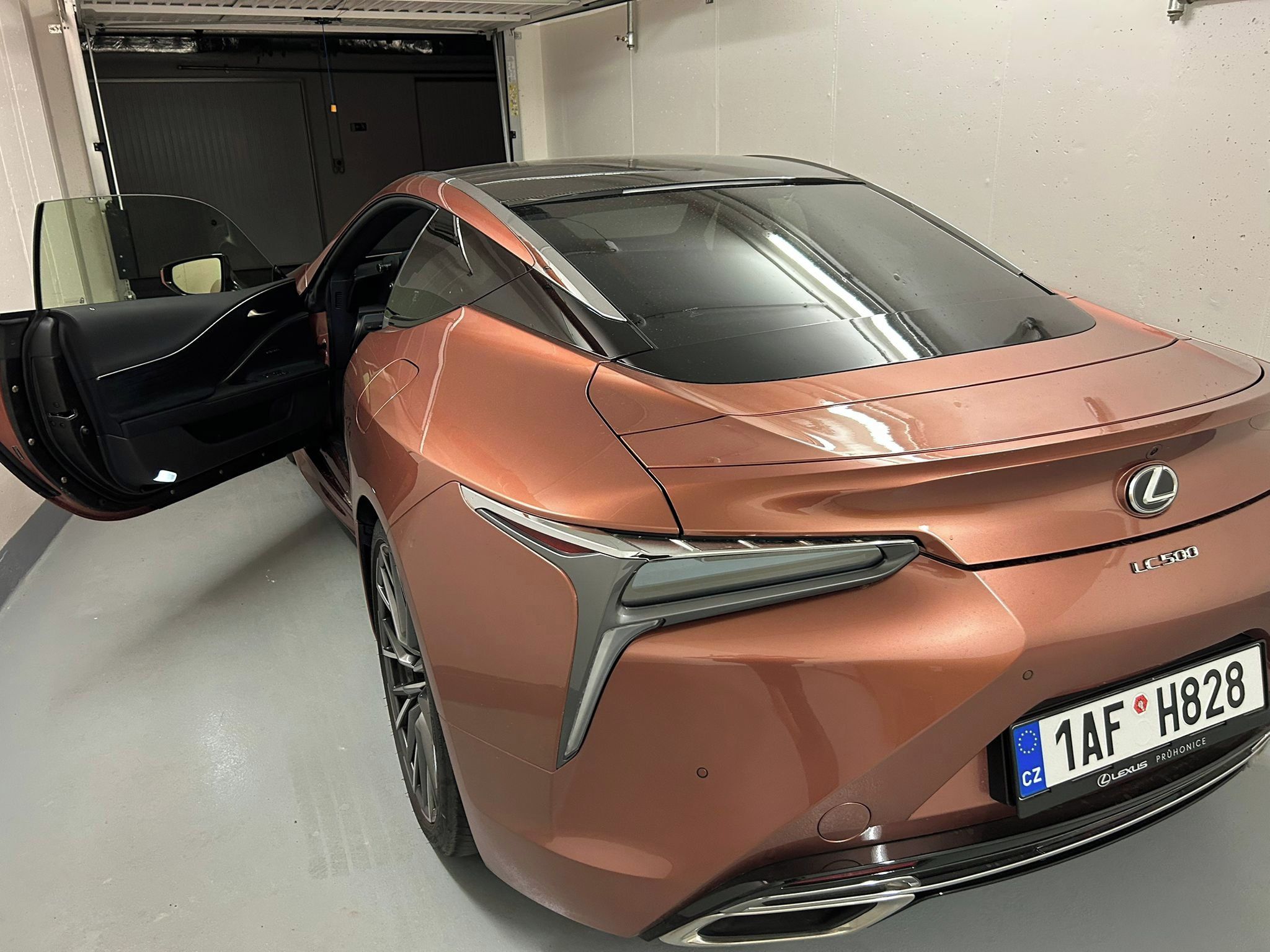 Lexus LC 500, Sport Plus - fotka 5