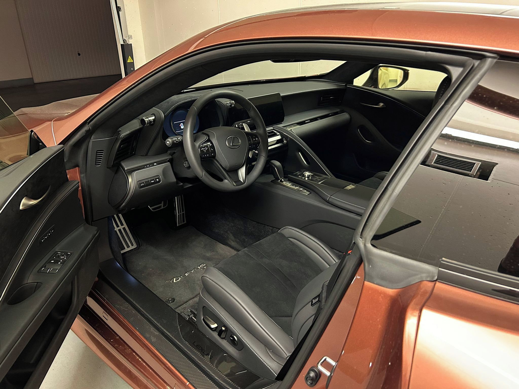 Lexus LC 500, Sport Plus - fotka 6
