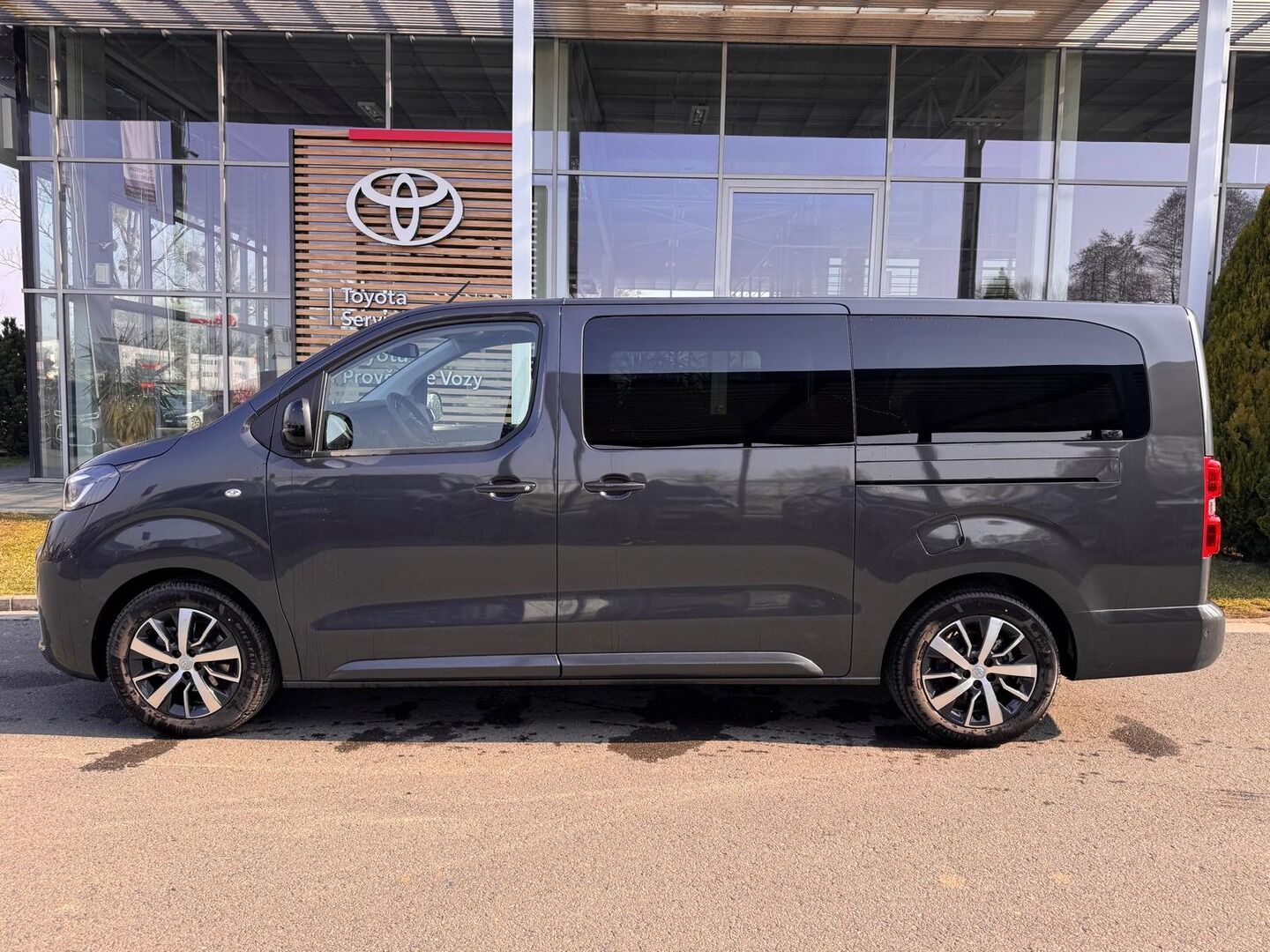 Toyota Proace, 2.0 Family 8S - fotka 5