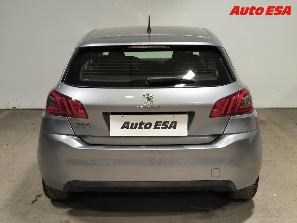 Peugeot 308, 1.2PT,Allure,navi - fotka 5