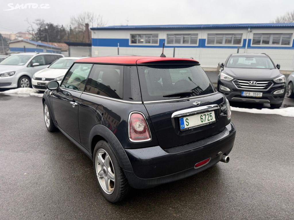 Mini Cooper, 1.6i, manual - fotka 2