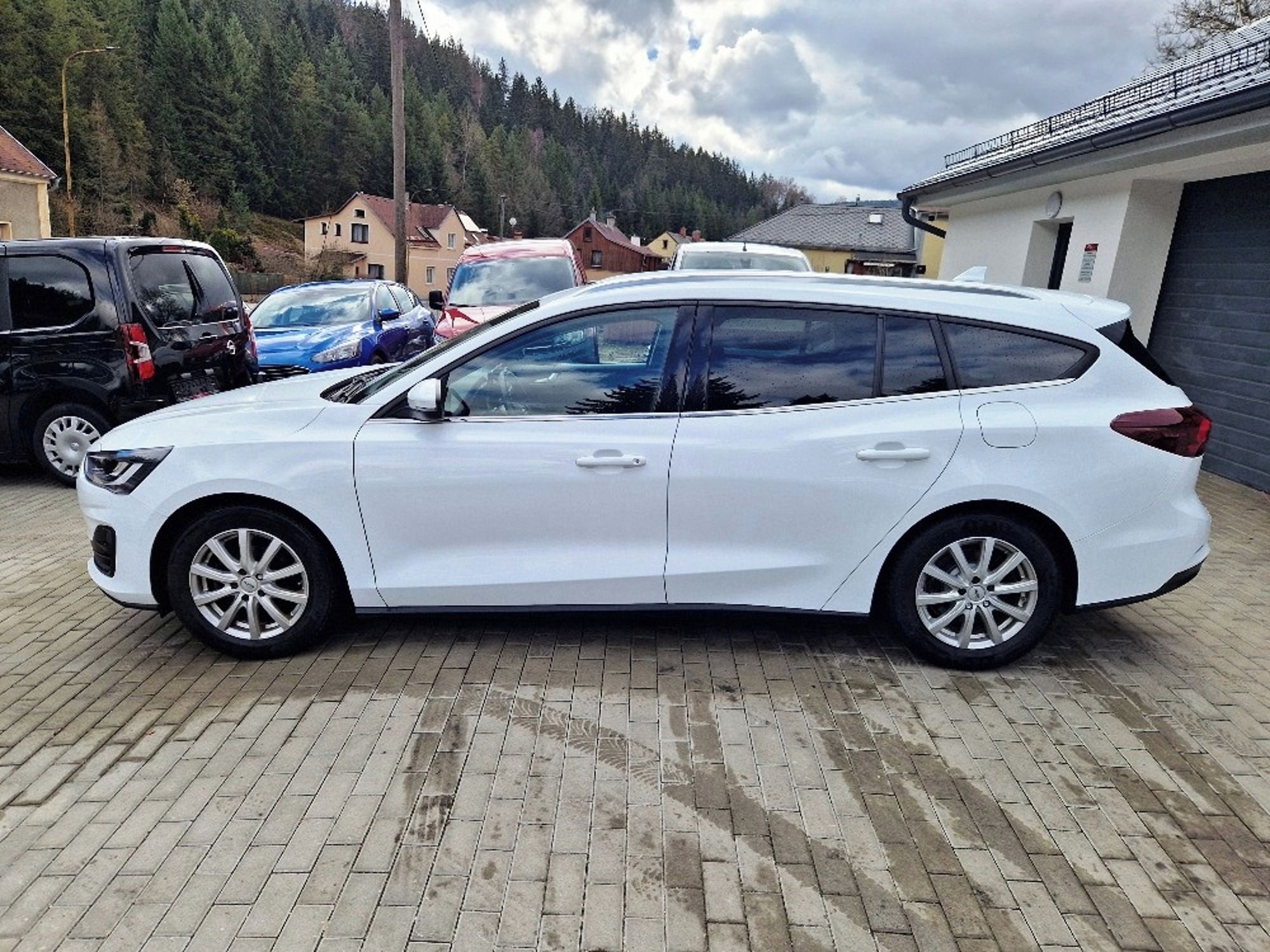 Ford Focus, 1.5 TDCi (88 kW), TITANIUM - fotka 5