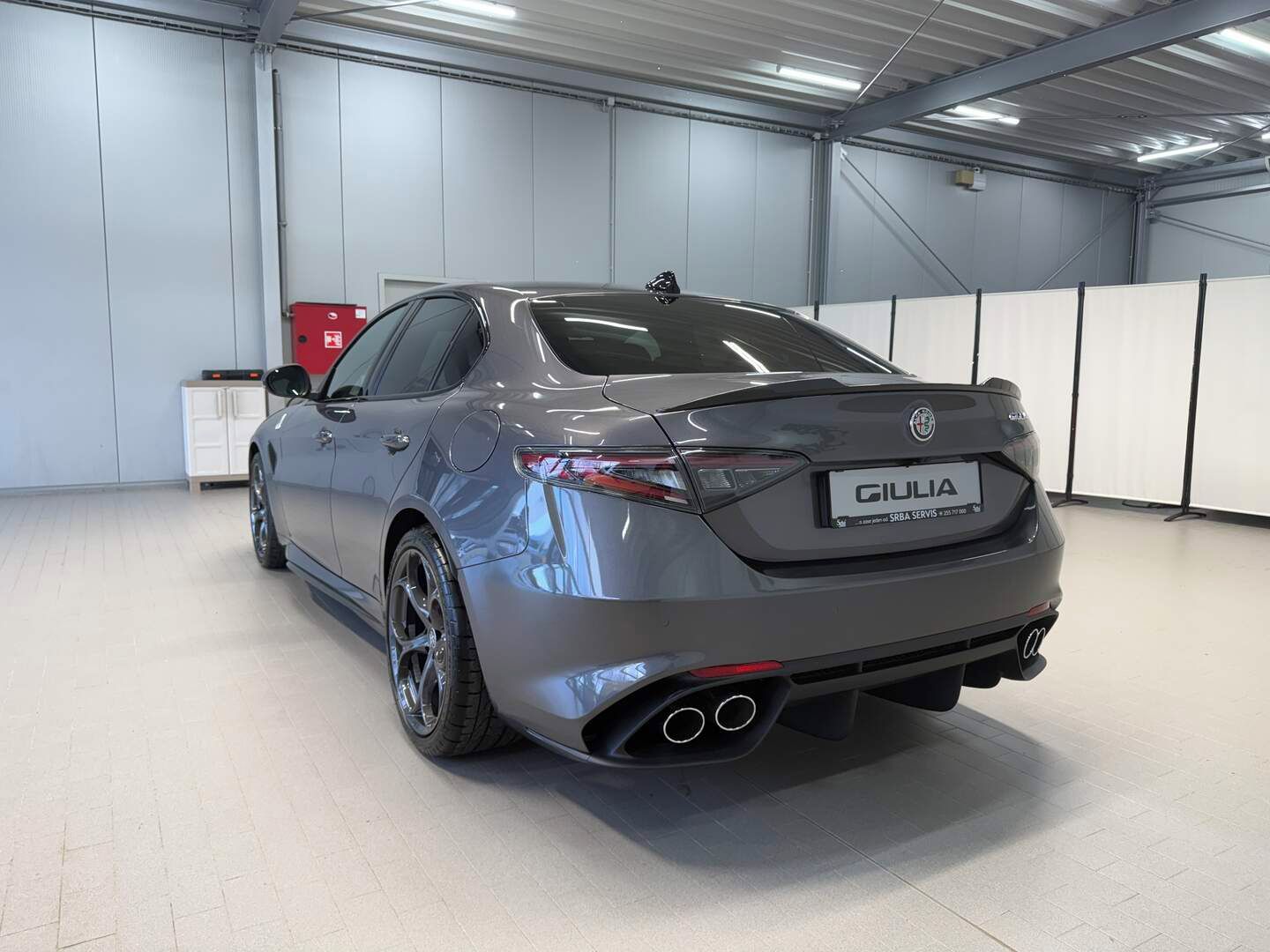 Alfa Romeo Giulia, Quadrifoglio 2.9 V6 BiTurbo 52 - fotka 3