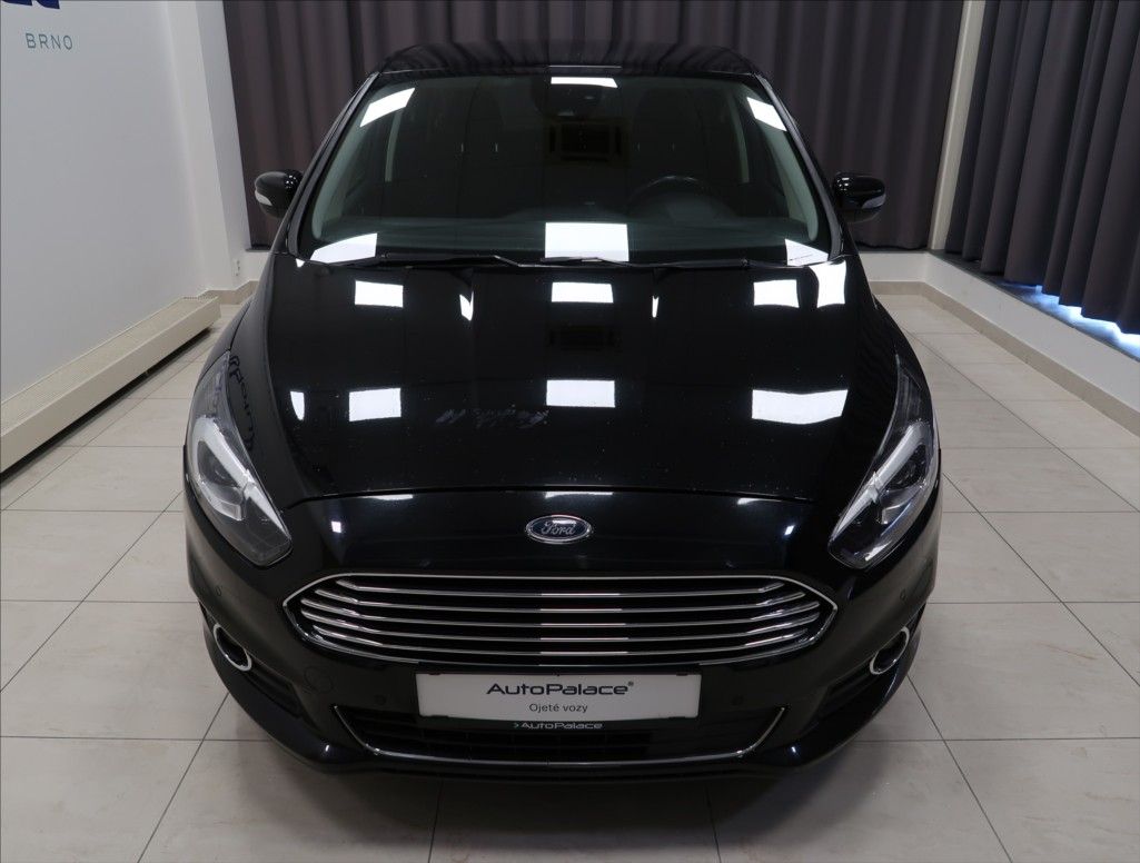 Ford S-MAX, 2,0 EcoBlue NAVI KAMERA VÝHŘEV - fotka 3